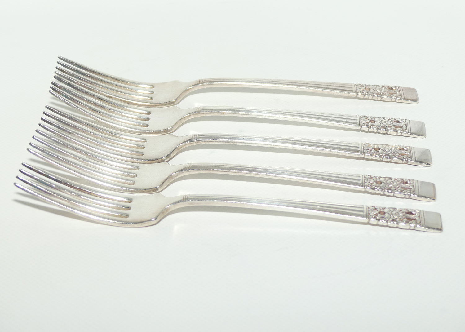 Set of 5 Oneida Community Plate forks | HAMPTON COURT pattern | 19cm long