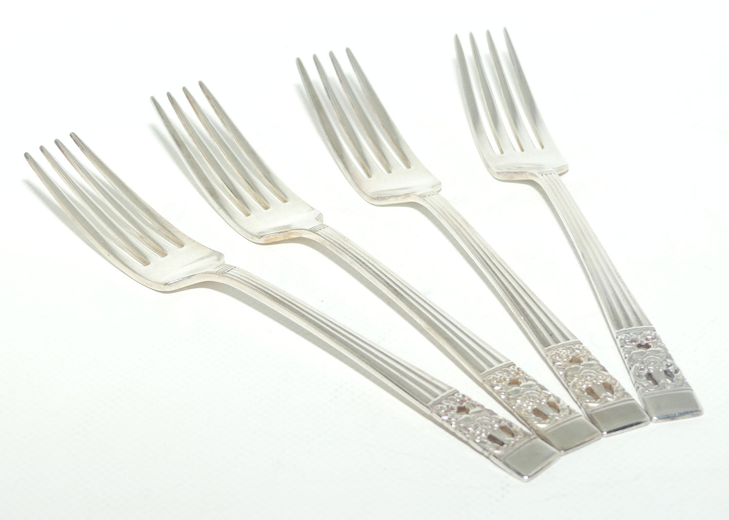 Set of 4 Oneida Community Plate forks | HAMPTON COURT pattern | 18cm long