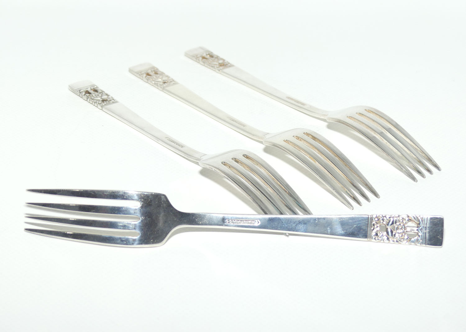 Oneida Community Plate set of 4 forks | HAMPTON COURT pattern | 18cm long