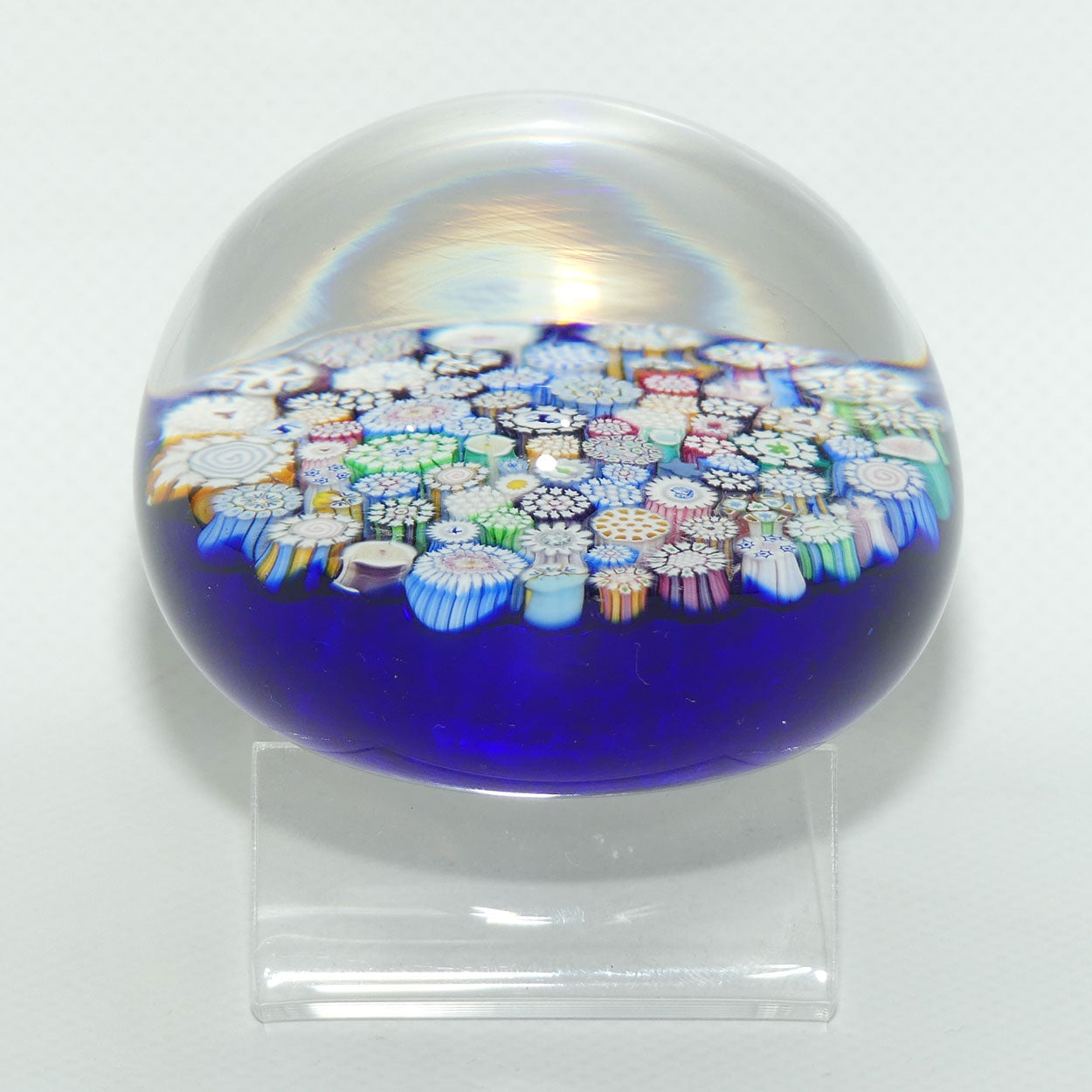 John Deacons Scotland Complex Closepack  Large paperweight | Blue