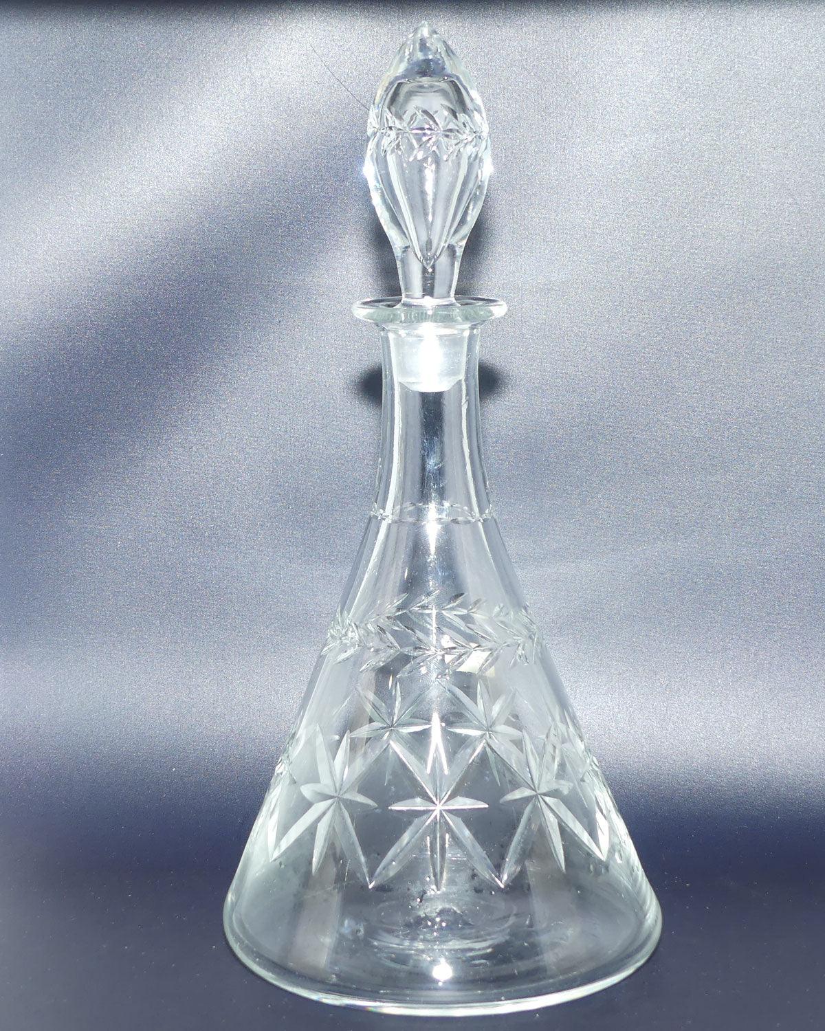 Superb Webb Crystal Facetted Star pattern with garland conical shape decanter