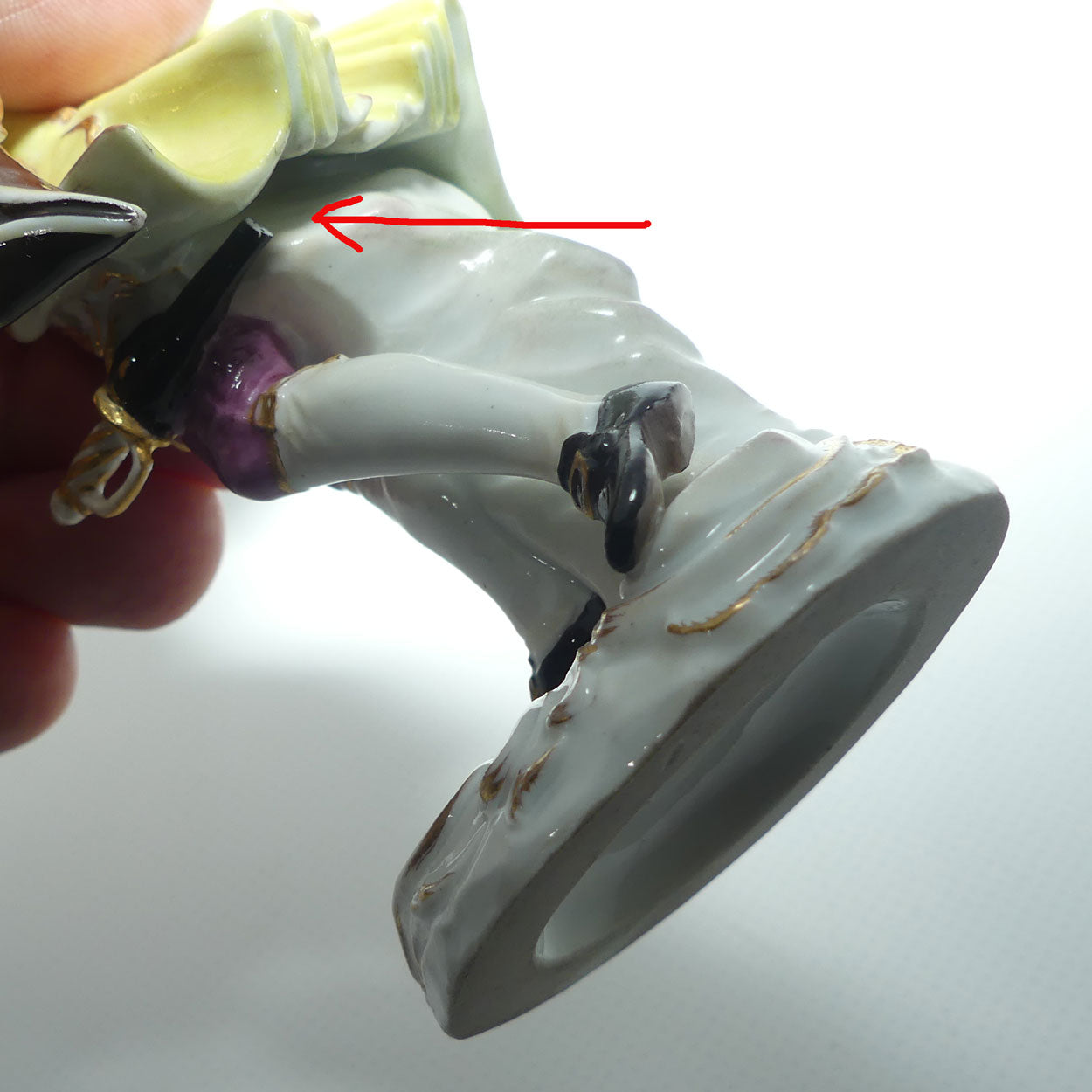 Fine Quality late 19th Cent Meissen Courtier with Flower figure | Incised 2897