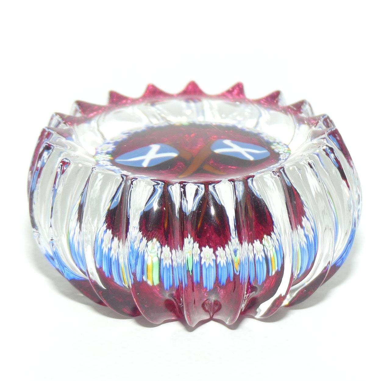 John Deacons Scotland the Brave medium paperweight | Ribbed | Cranberry