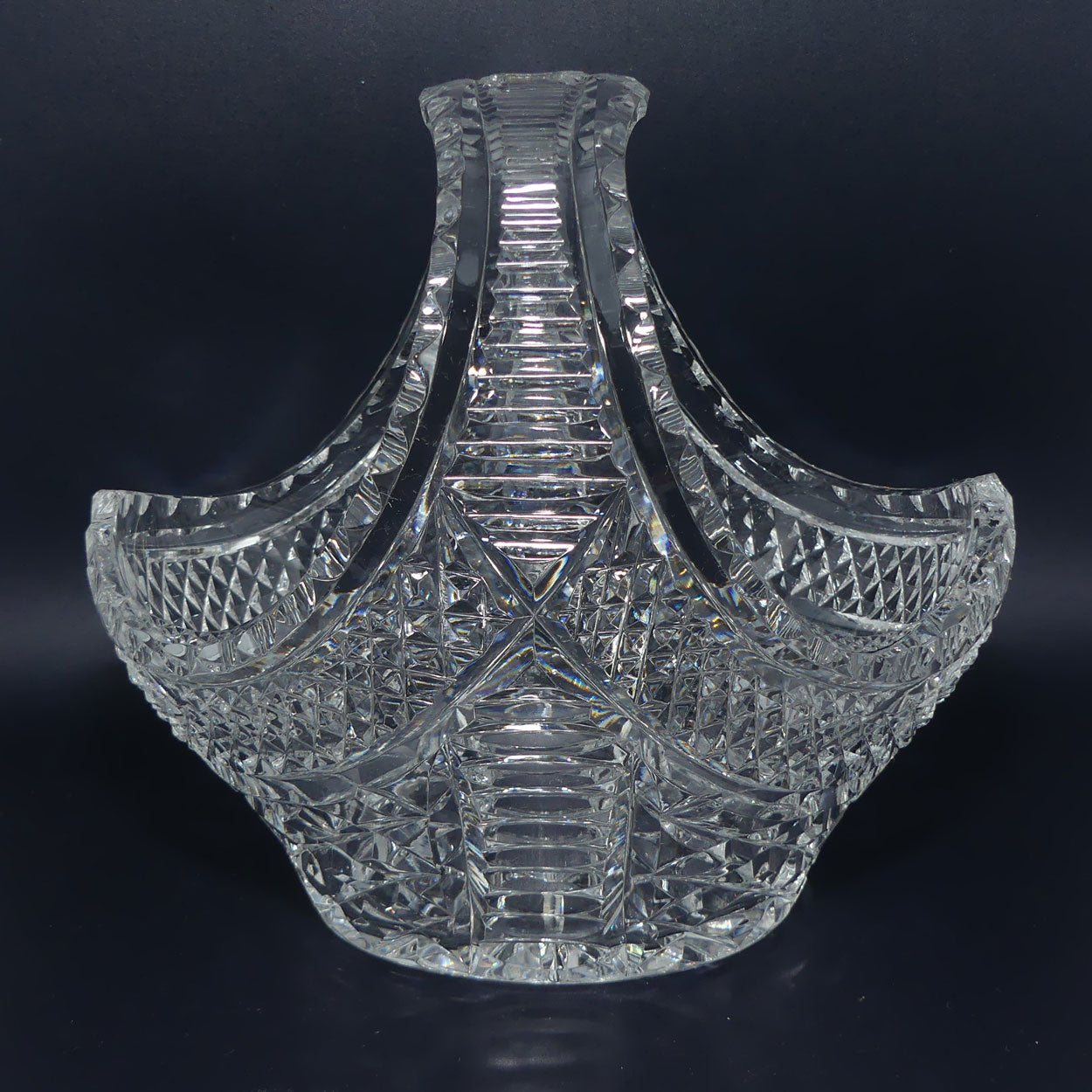 Unusual Multi facetted design Crystal basket