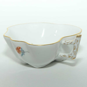 Meissen unusual shape cup | Underside with floral embossing | 040970/426