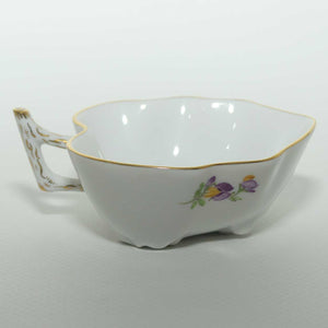 Meissen unusual shape cup | Underside with floral embossing | 040970/426