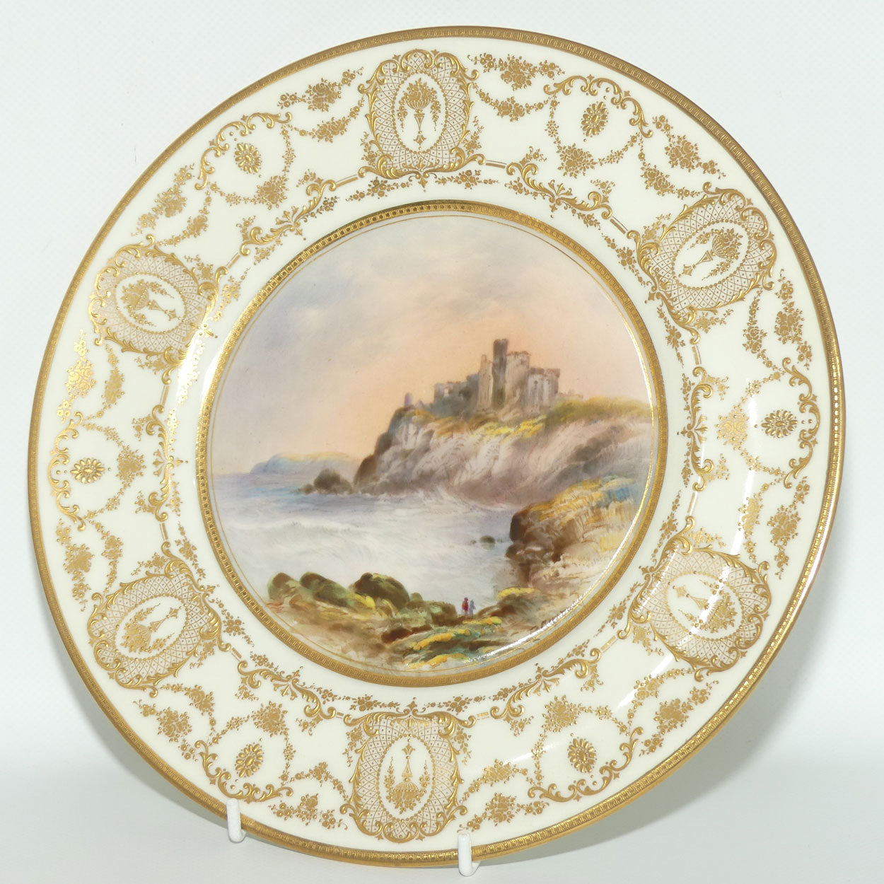 Royal Doulton hand painted Tantallon Castle plate (Curnock)