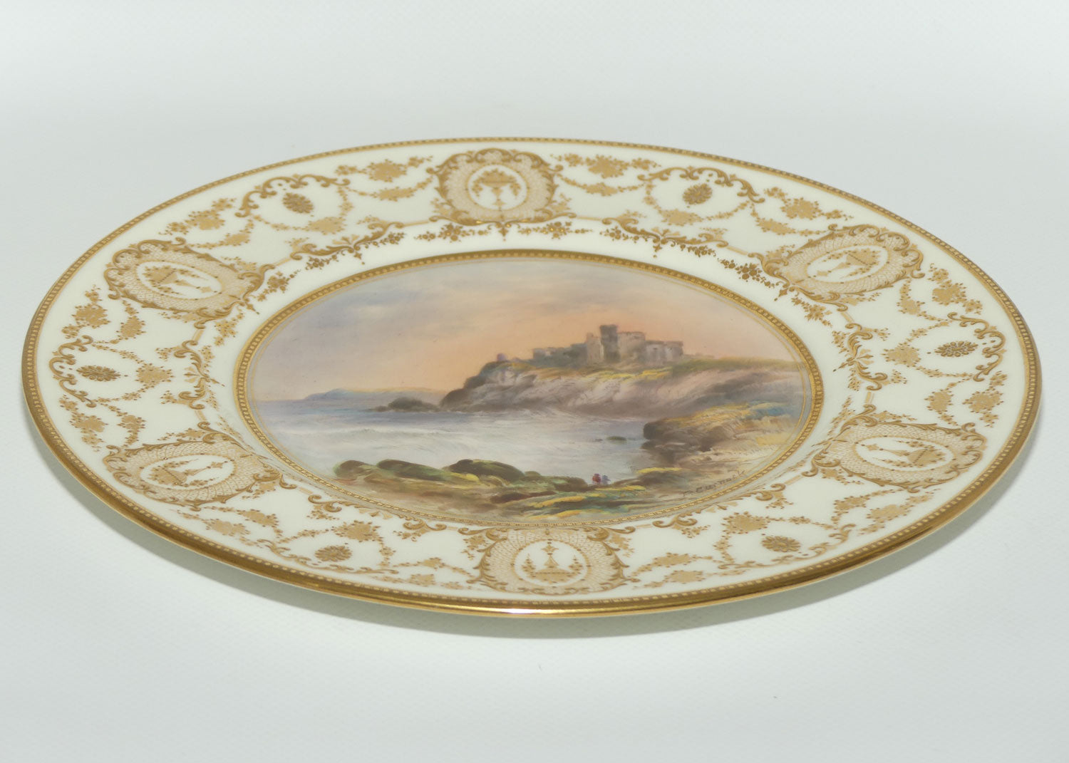 Royal Doulton hand painted Tantallon Castle plate (Curnock)
