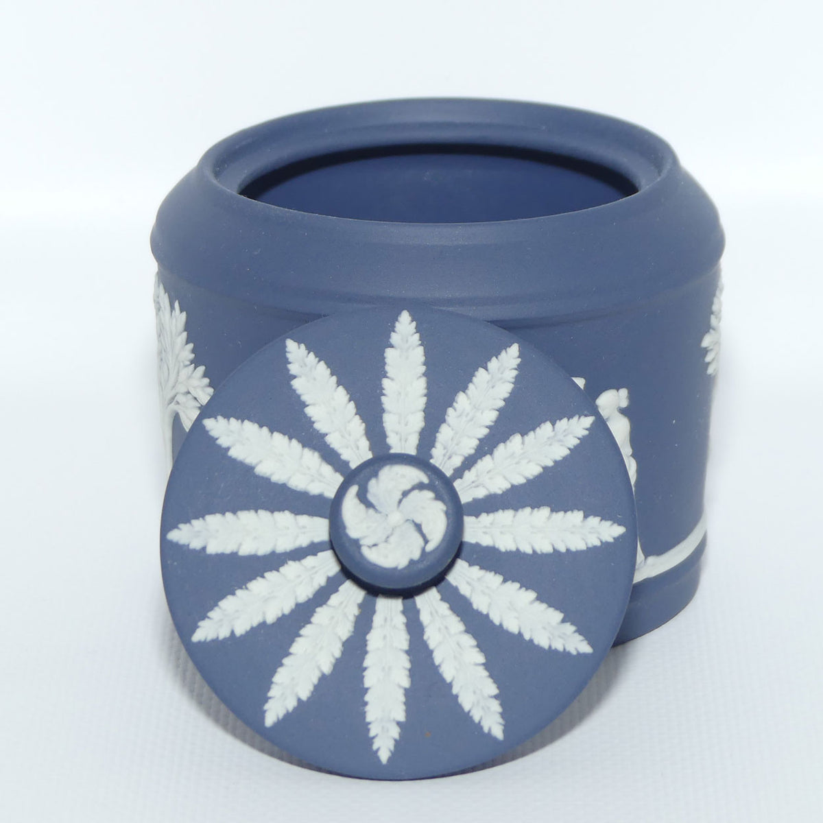 Wedgwood Jasper | White on Dark Blue milk jug and lidded sugar bowl | Cylindrical shape