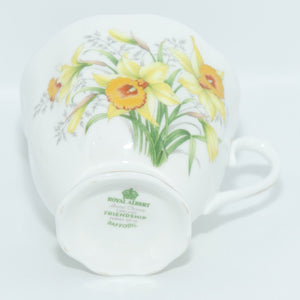 Royal Albert Bone China England | Friendship series | Daffodil trio