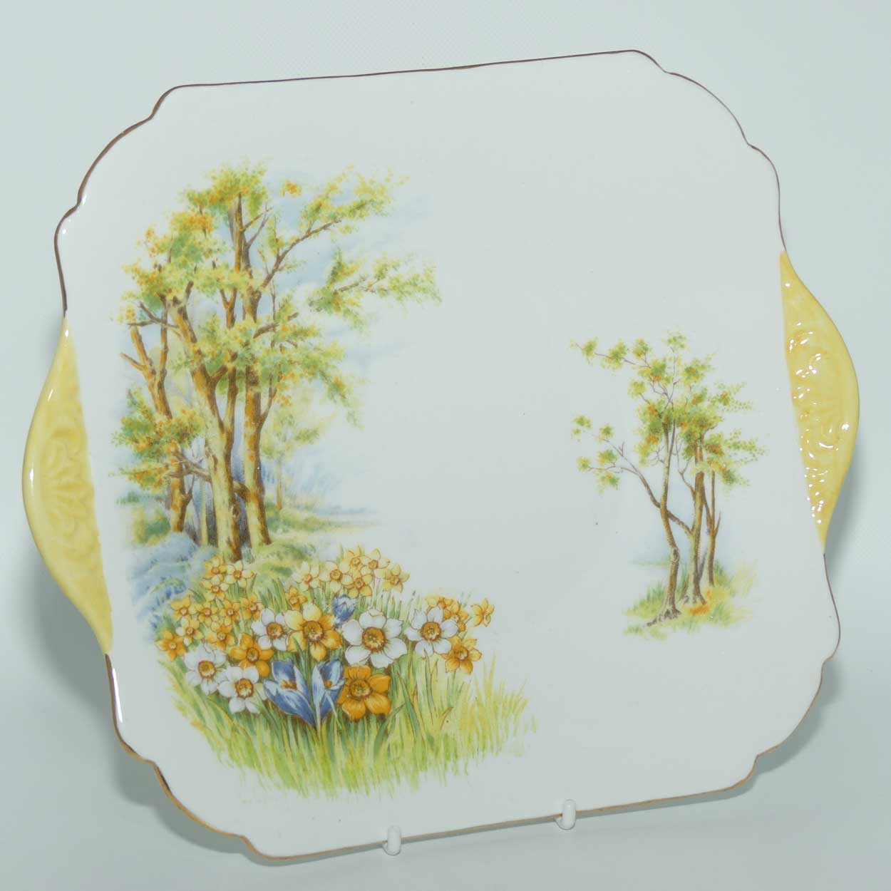 Shelley Daffodil Time cake plate | Gilt Trim | 13370
