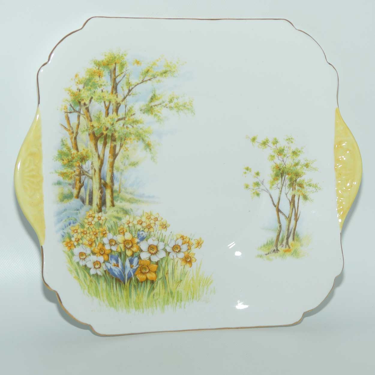 Shelley Daffodil Time cake plate | Gilt Trim | 13370
