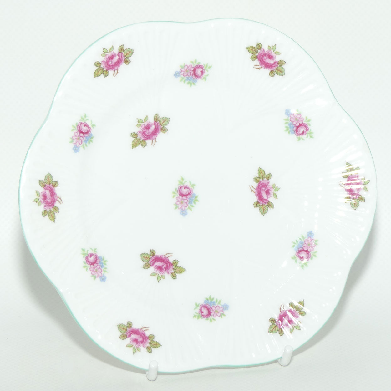 Shelley Dainty shape Rosebuds trio | Pattern 13426 | Aqua trim