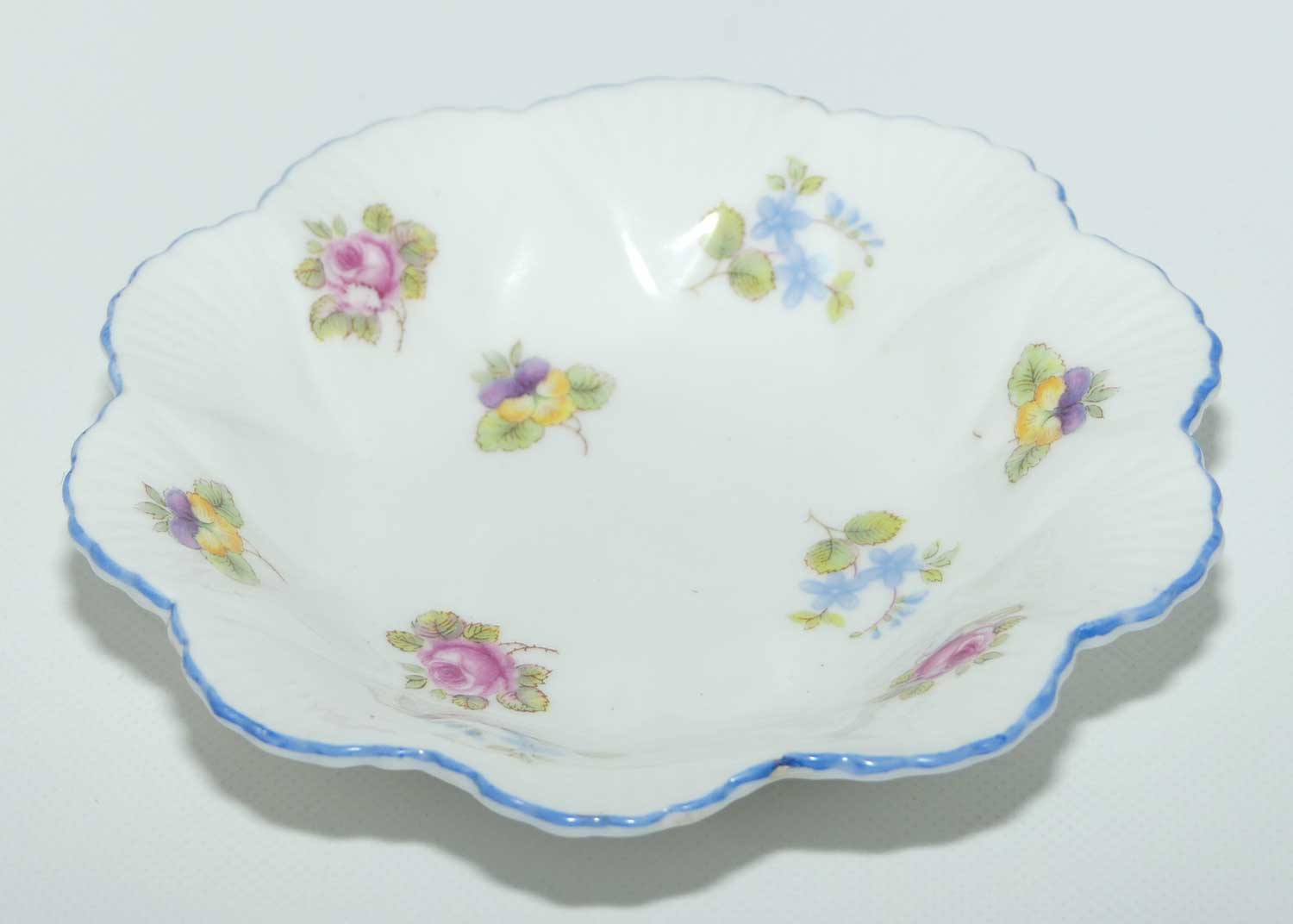 Shelley Dainty shape Rose, Pansy, Forget Me Not pin dish