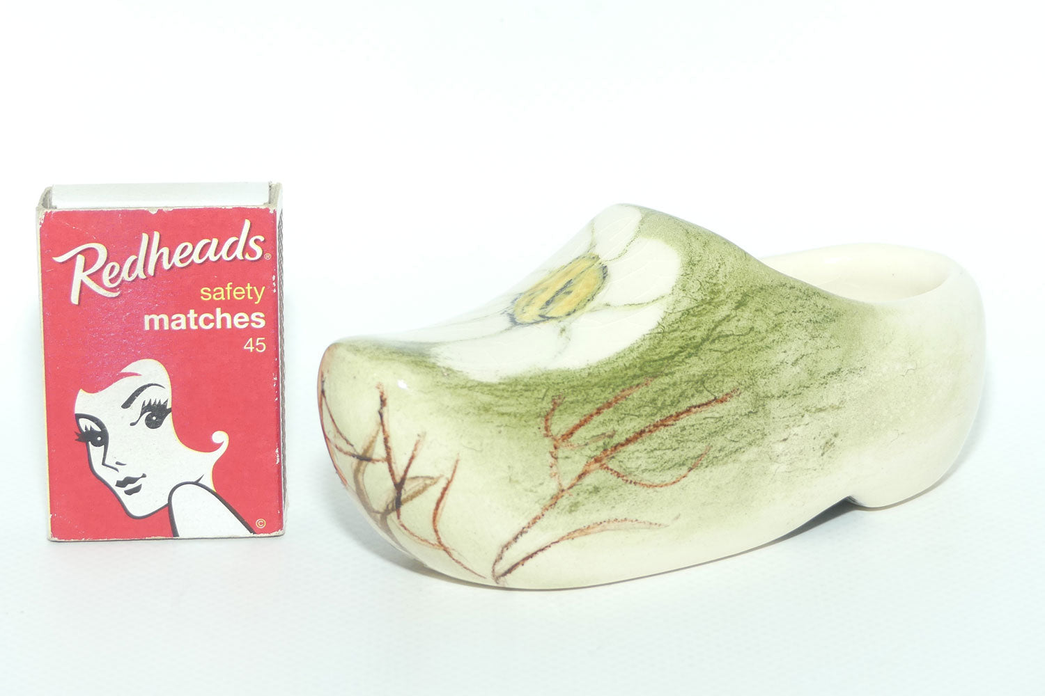 Australian Pottery | Daisyware Pottery Shoe or clog | Daisy motif