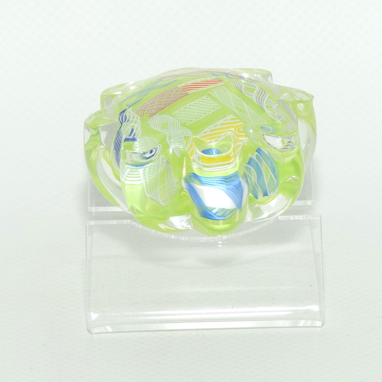 John Deacons Scotland Latticino Daisy miniature paperweight | Kiwifruit