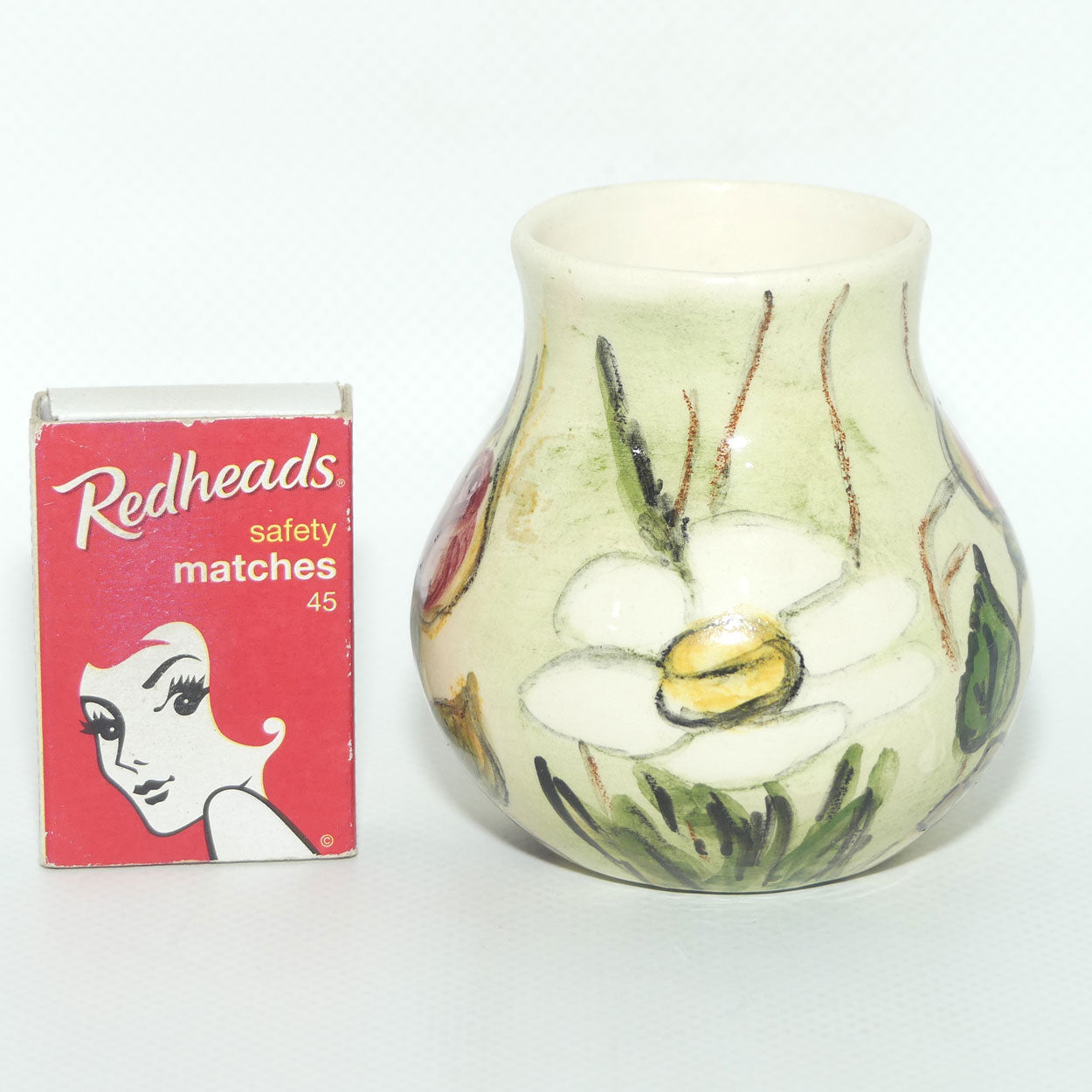 Australian Pottery | Daisyware Pottery mini vase | Roses and Daisy Decor