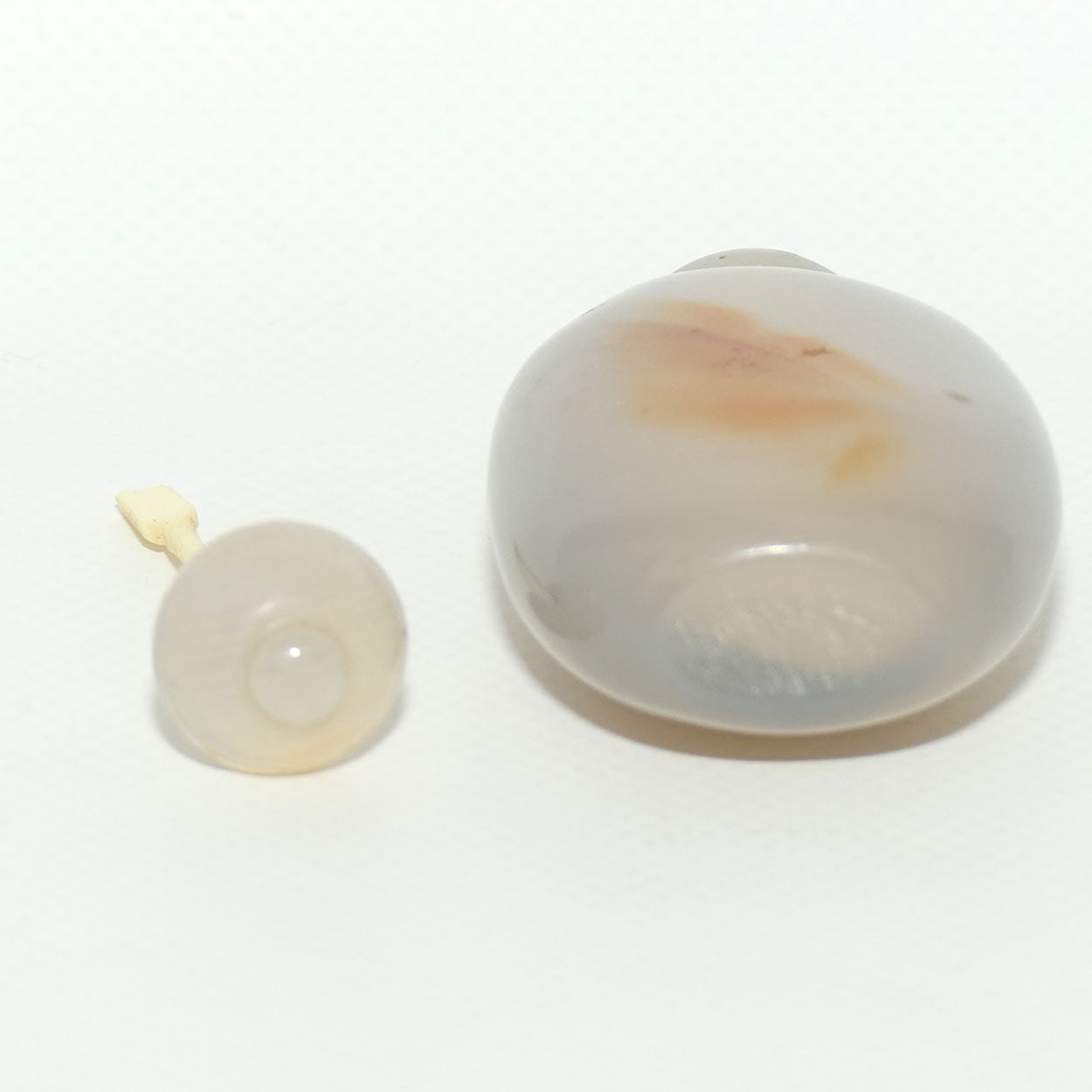 Chinese Snuff Bottle | Natural Agate with a Dash of Orange