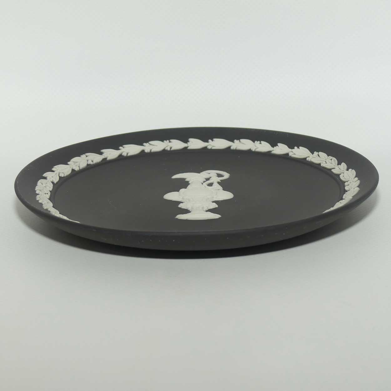 Wedgwood Jasper | White on Black | The America's Cup Defence 1986 - 1987 plate | Boxed