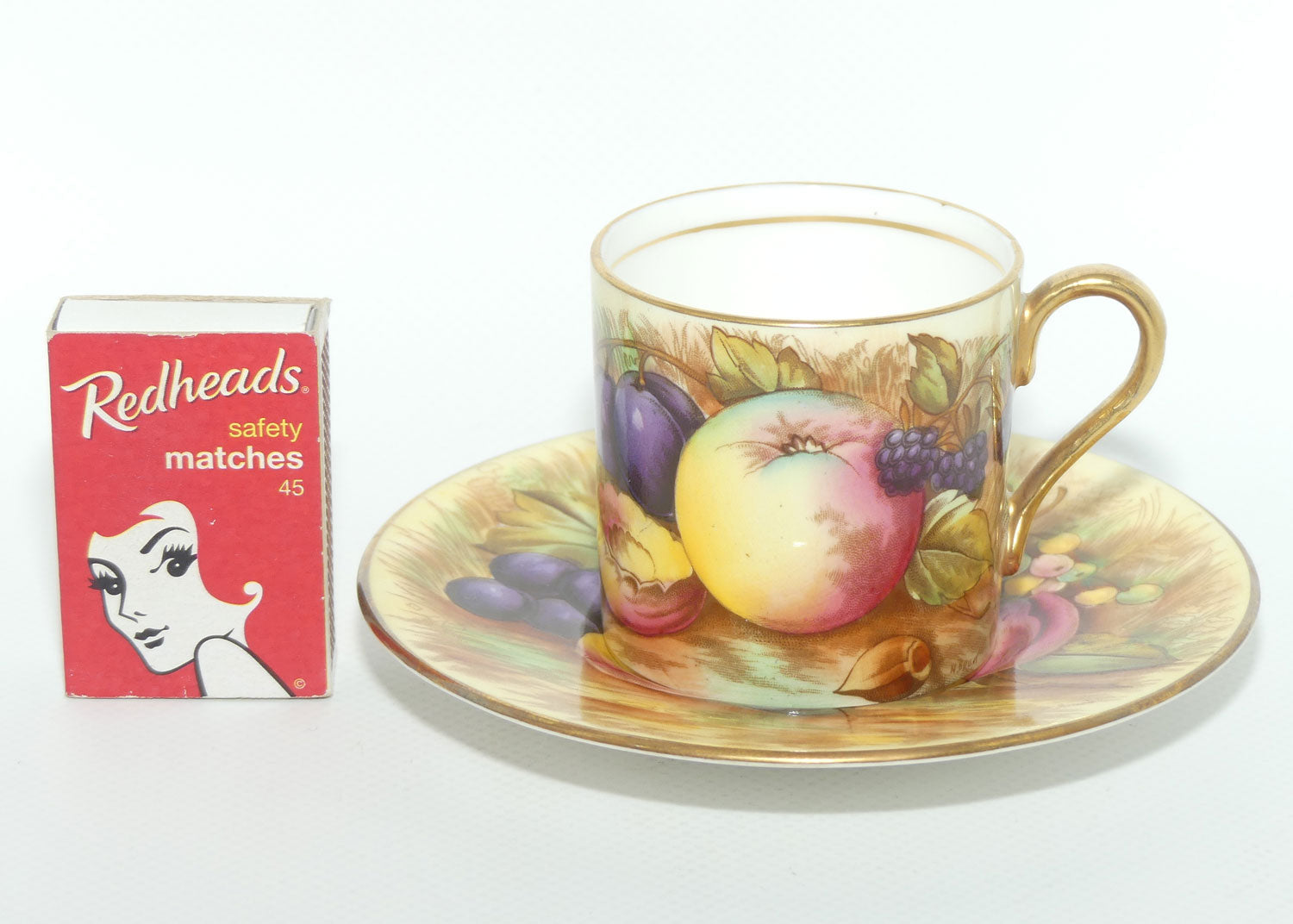 Aynsley Fruit Orchard Gold demi tasse coffee can #1 | D Jones & N Brunt