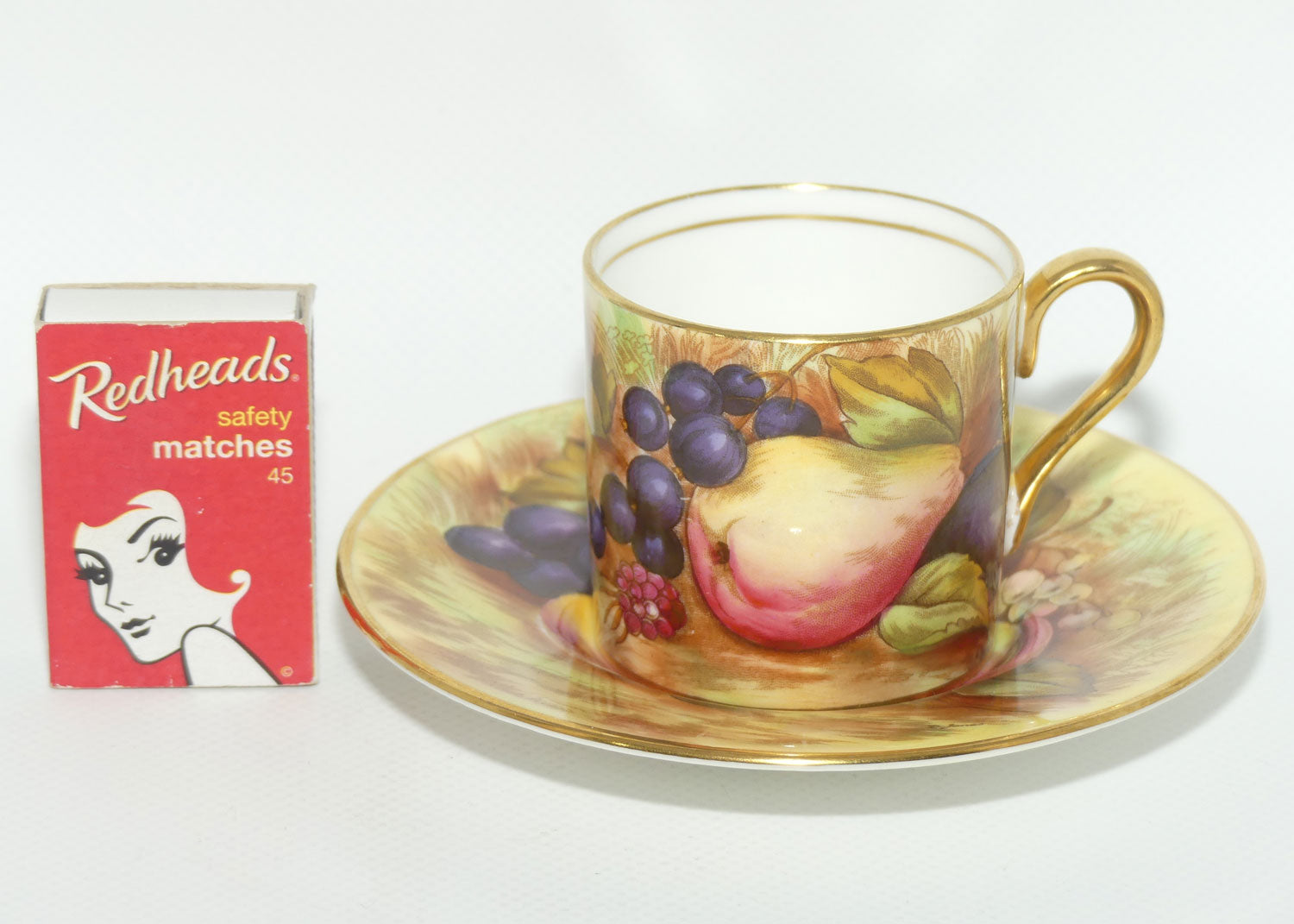 Aynsley Fruit Orchard Gold demi tasse coffee can | #6 | D Jones & N Brunt