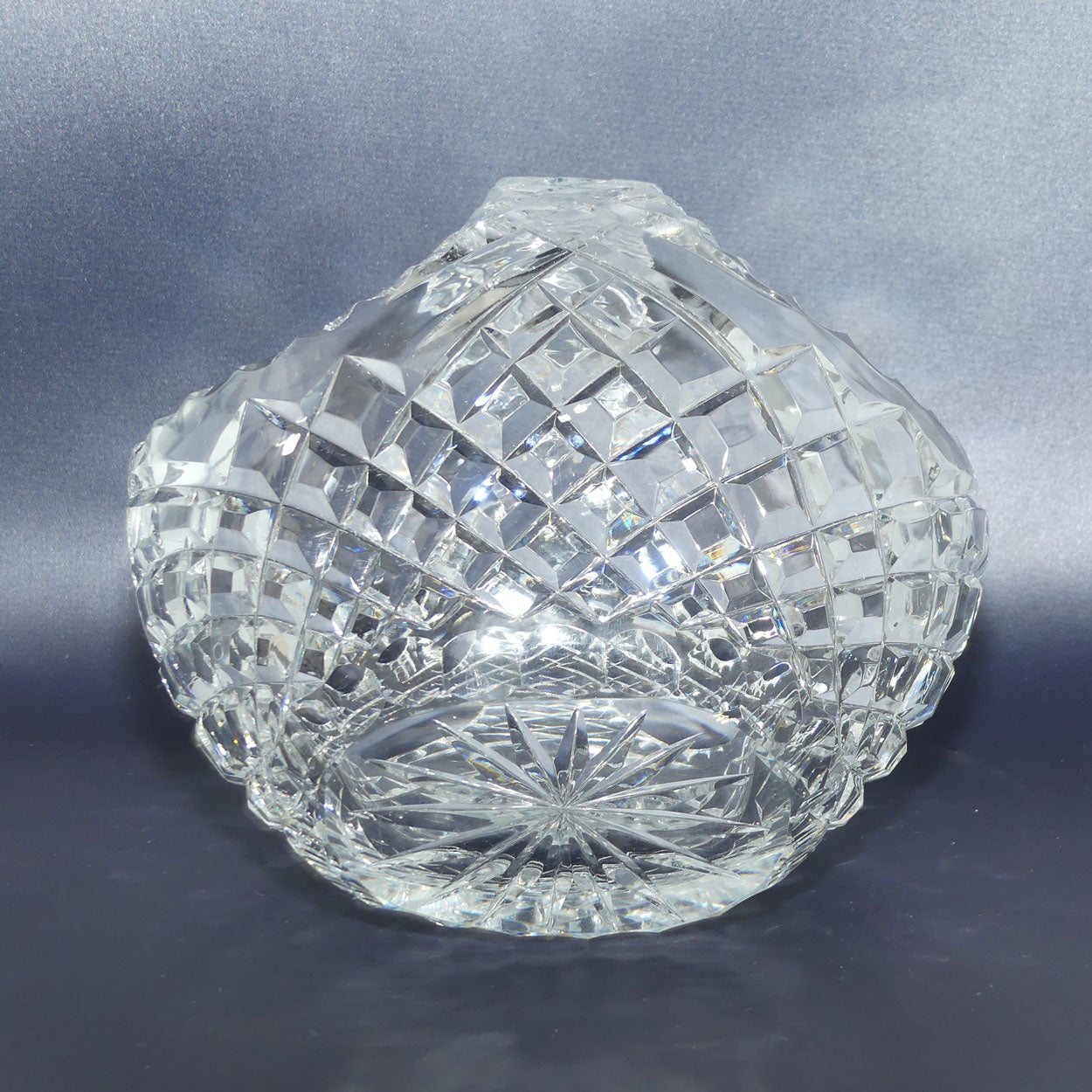 Traditional Diamond Cut Crystal basket | 17cm tall
