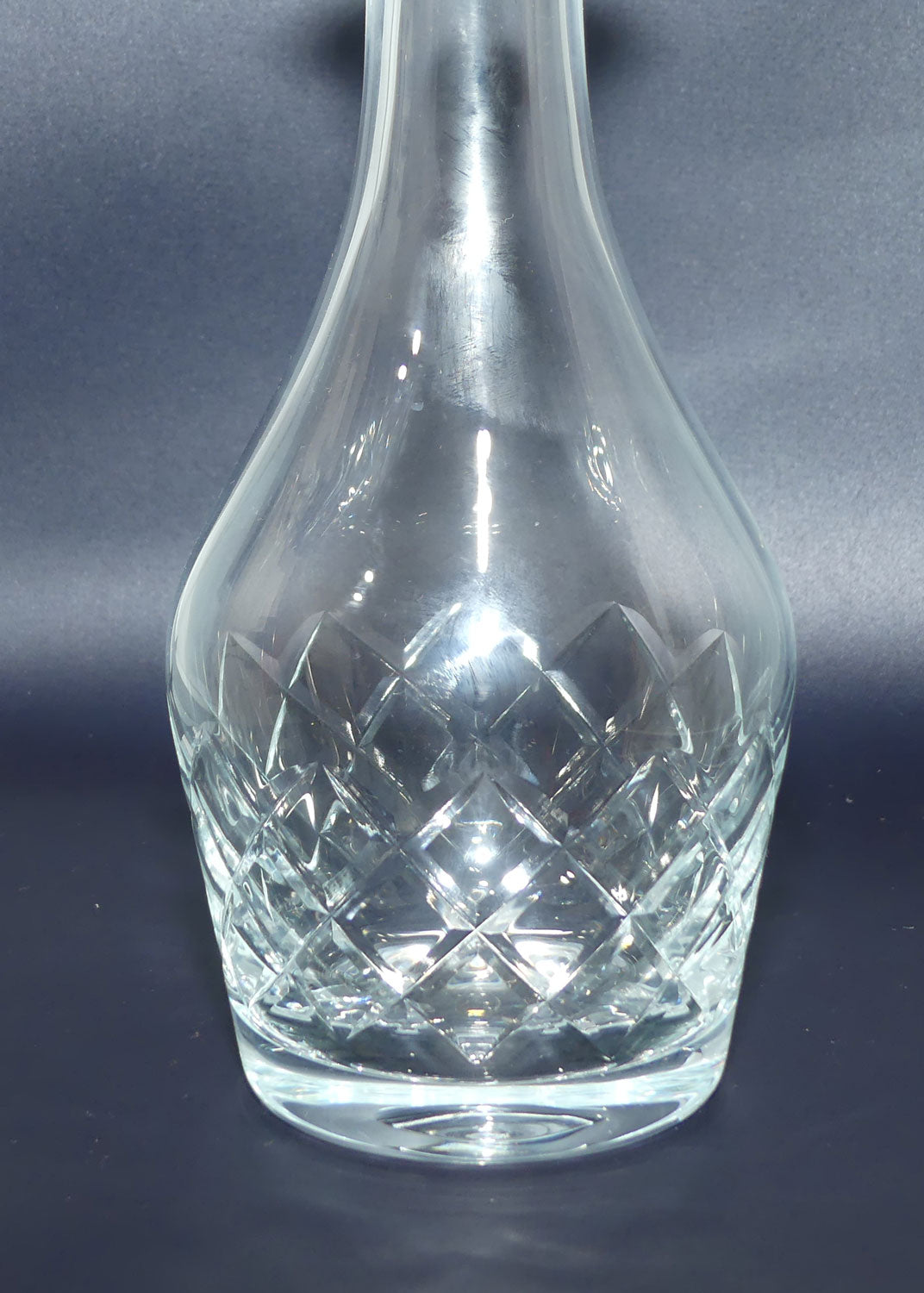 Traditional Diamond Cut Crystal decanter with ball stopper