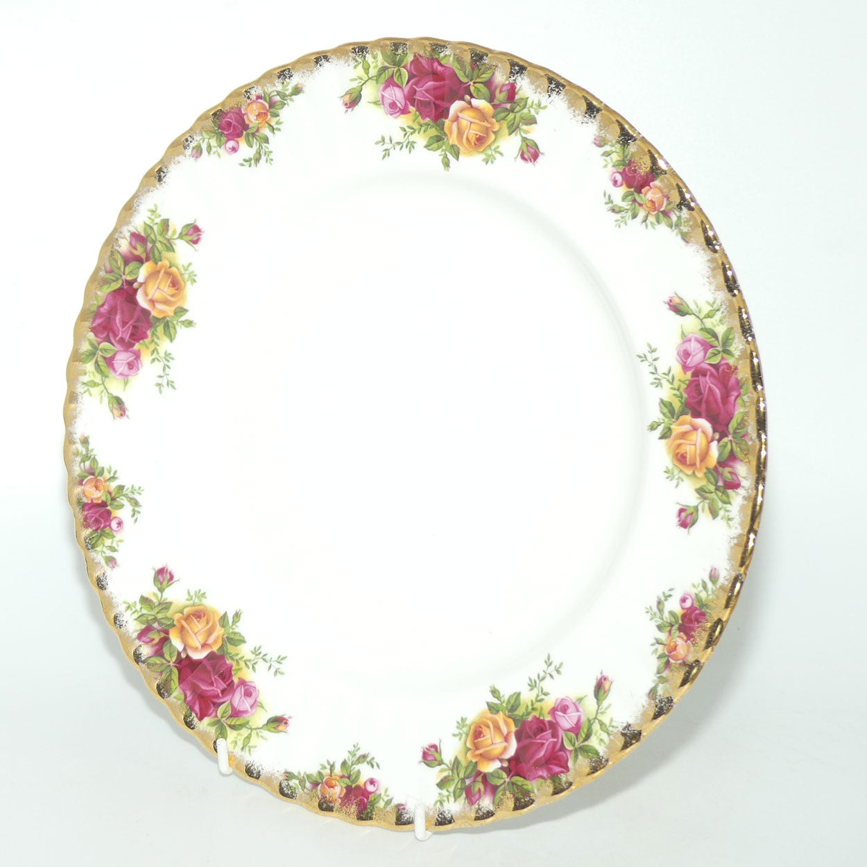 Royal Albert Bone China England Old Country Roses dinner plates | set of 6 | 26.5cm diam | © 1962 Royal Albert Ltd backstamp