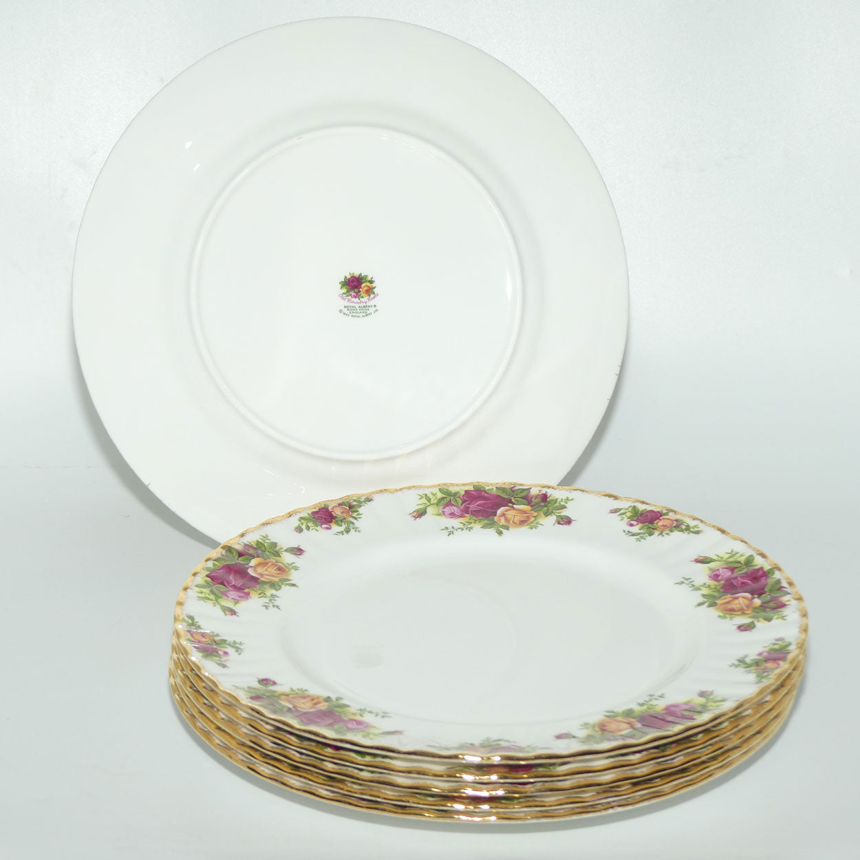 Royal Albert Bone China England Old Country Roses dinner plates | set of 6 | 26.5cm diam | © 1962 Royal Albert Ltd backstamp | #2