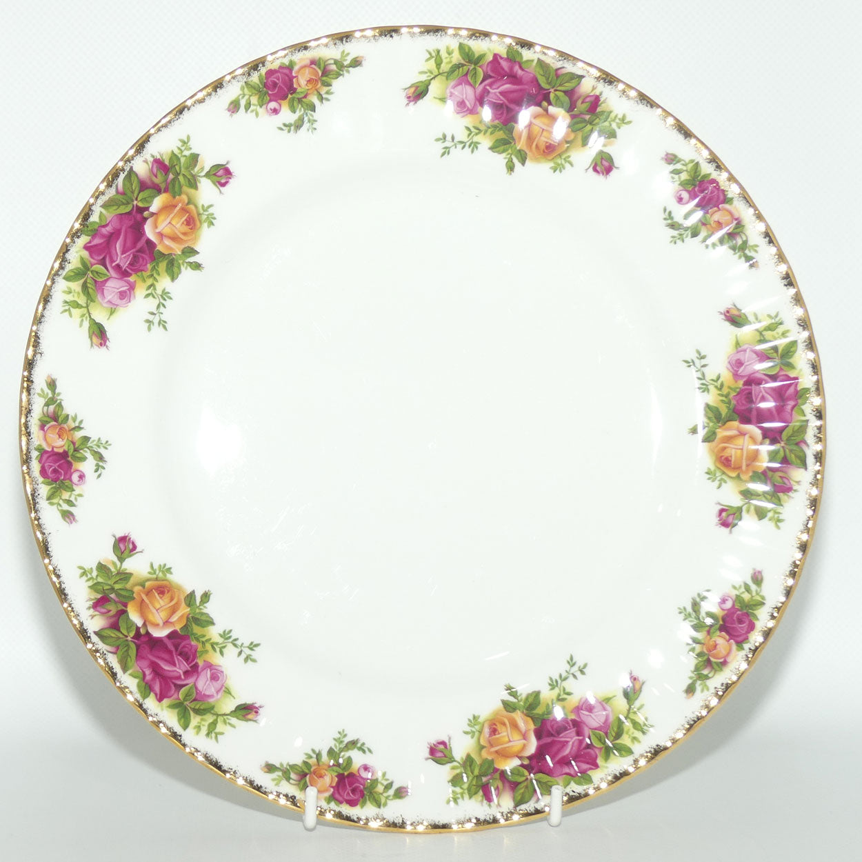 Royal Albert Bone China England Old Country Roses dinner plate | 26.5cm diam | 1962 backstamp