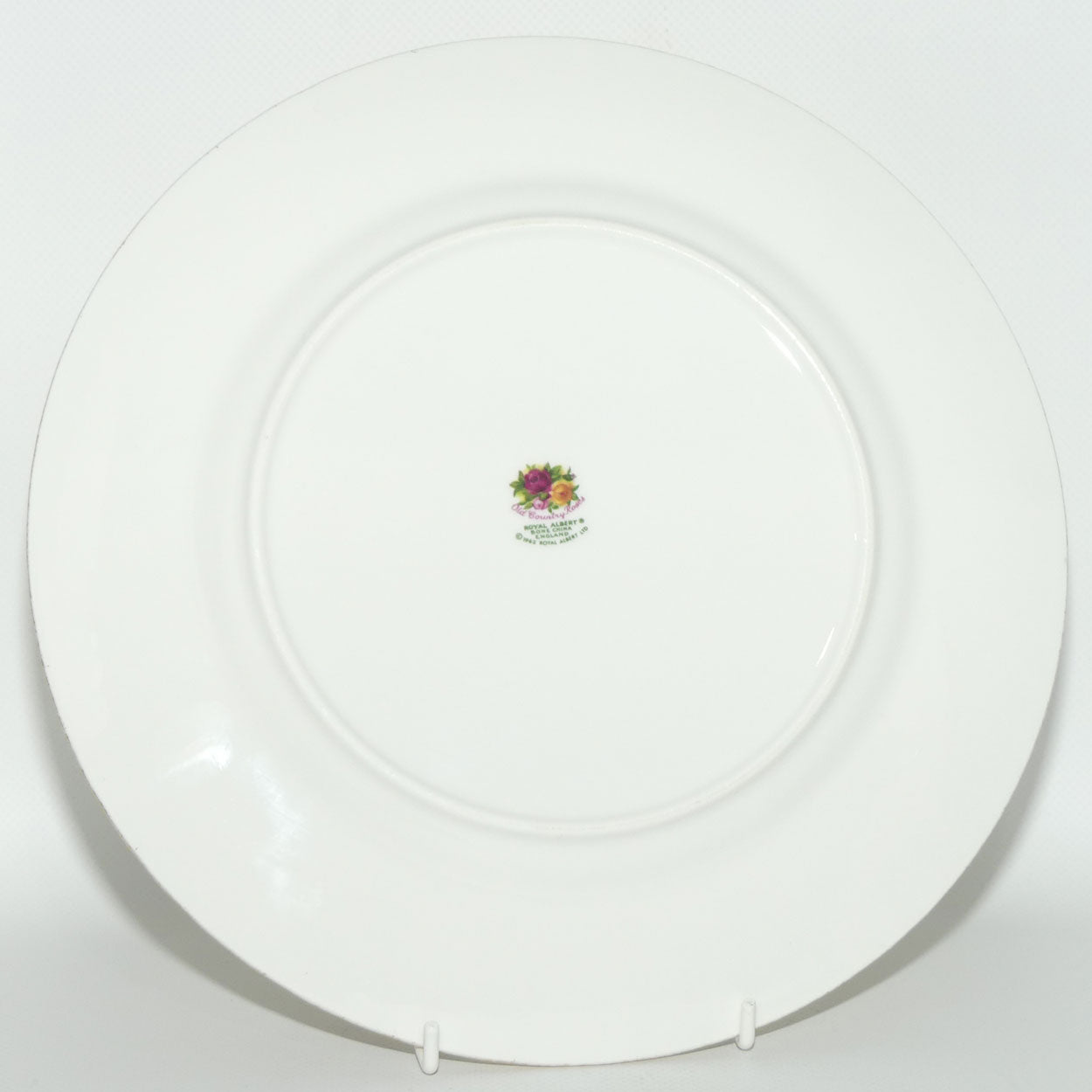Royal Albert Bone China England Old Country Roses dinner plate | 26.5cm diam | 1962 backstamp