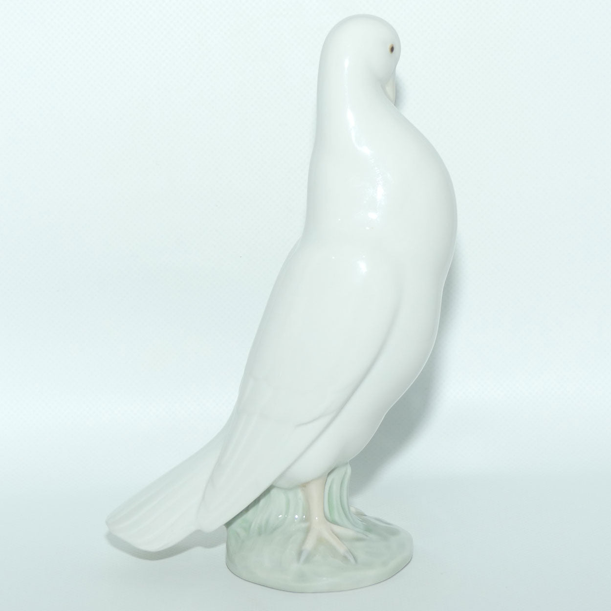 Nao by Lladro figure Dove | Standing Tall | #2