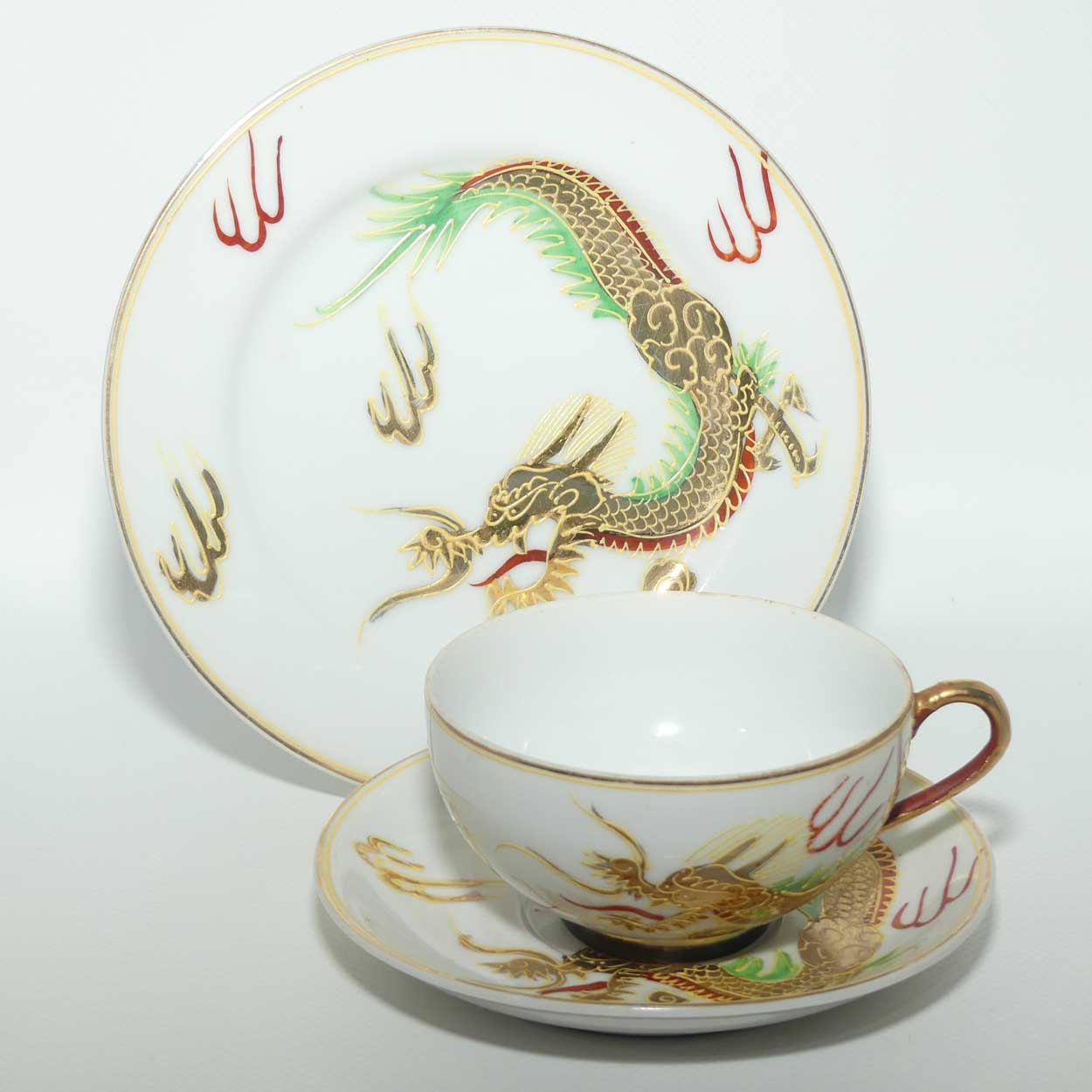 Japanese Moriage Dragonware tea trio | Geisha in Cup