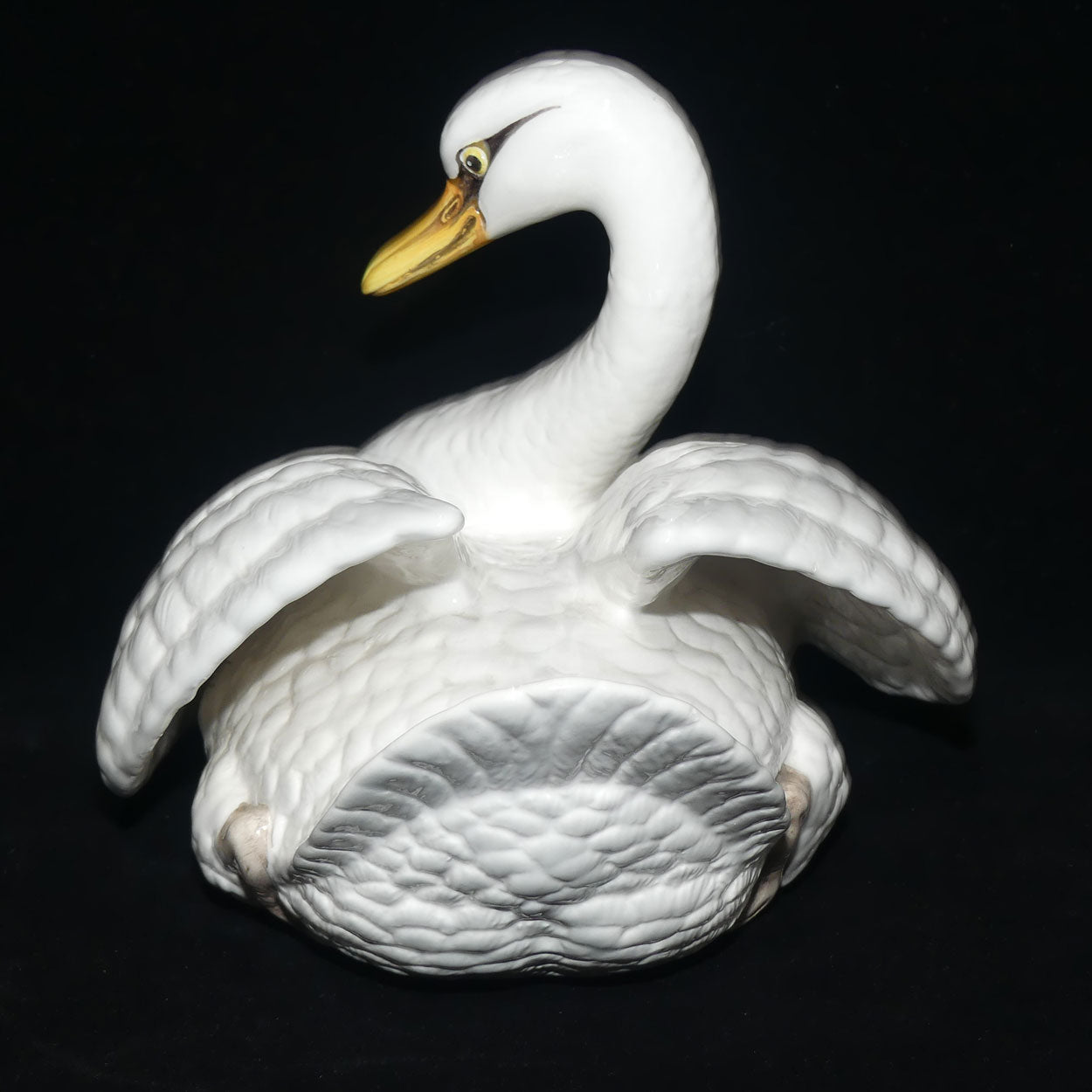Giovani Ronzan Italy large figure of a Swan