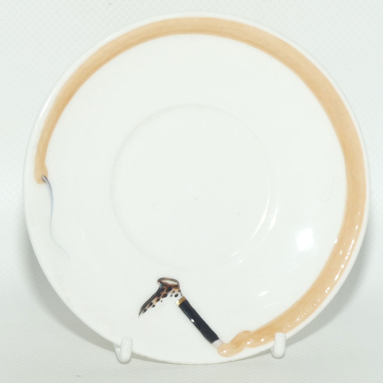 Royal Doulton Reynard the Fox coffee cup and saucer H4927 | Fox Lying