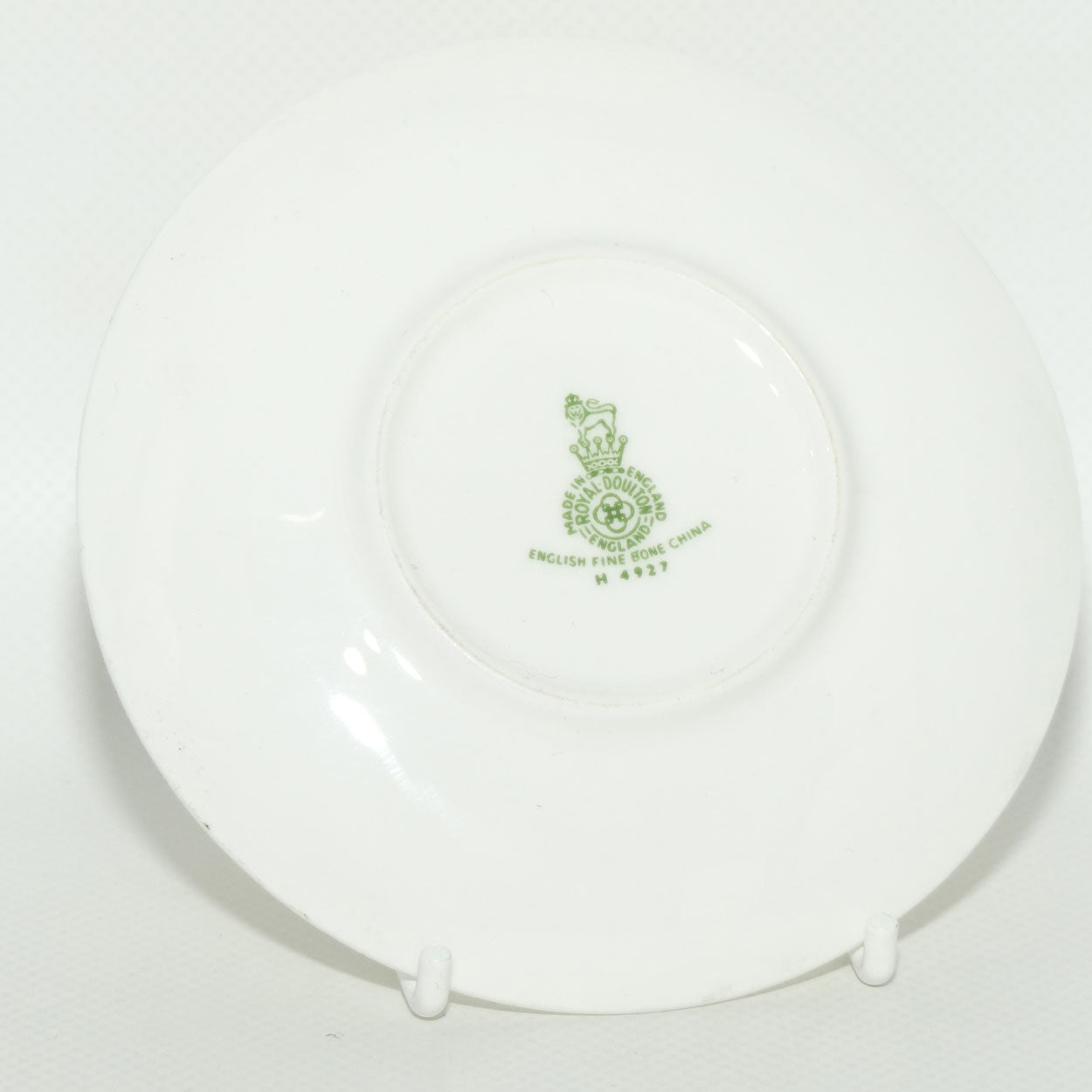 Royal Doulton Reynard the Fox coffee cup and saucer H4927 | Fox Lying