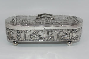 Netherlands 833 Silver oval shape trinket box | Superbly decorated