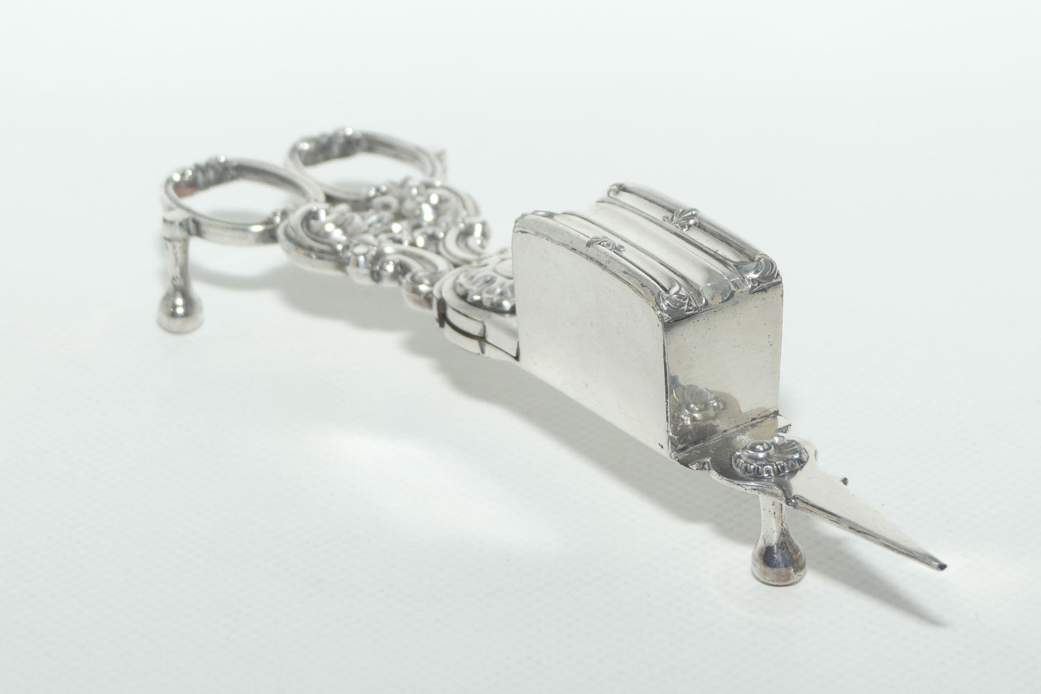 Mid Victorian era pair of Silver Plate Wick trimmers | Gilbert manufacture