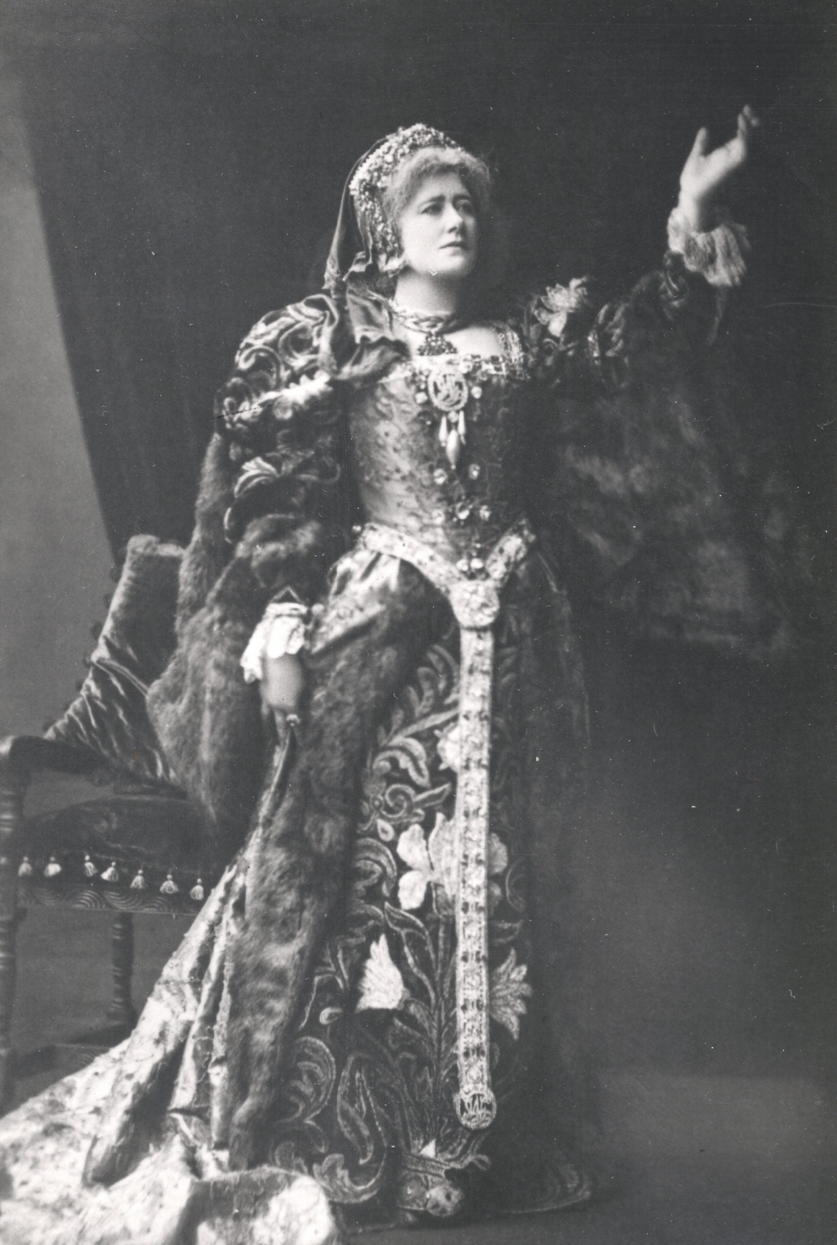 Doulton Burslem Vellum figure by Charles Noke | Ellen Terry as Queen Catharine