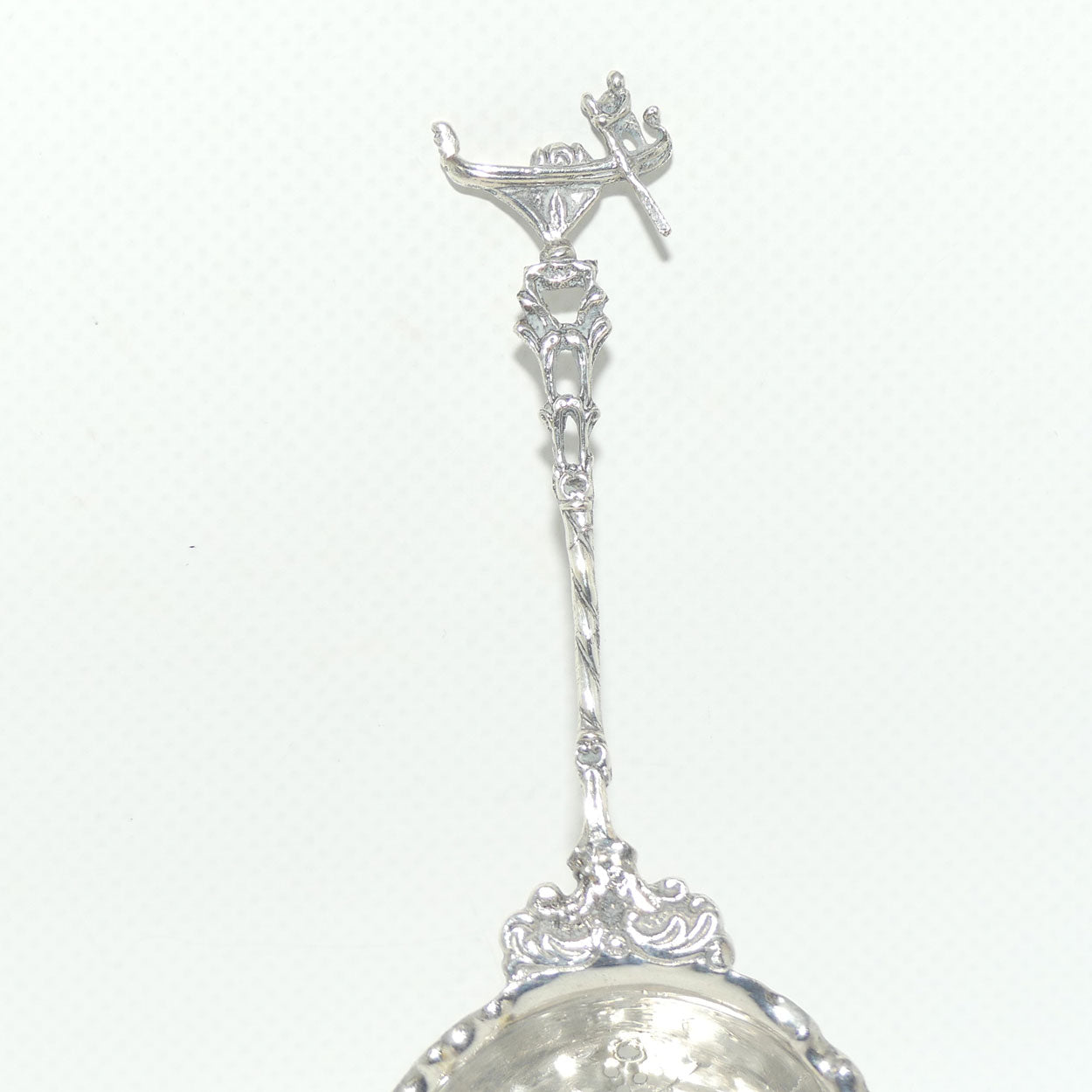 925 Sterling Silver tea strainer | Gondola handle | 34.6g | Berthold Muller