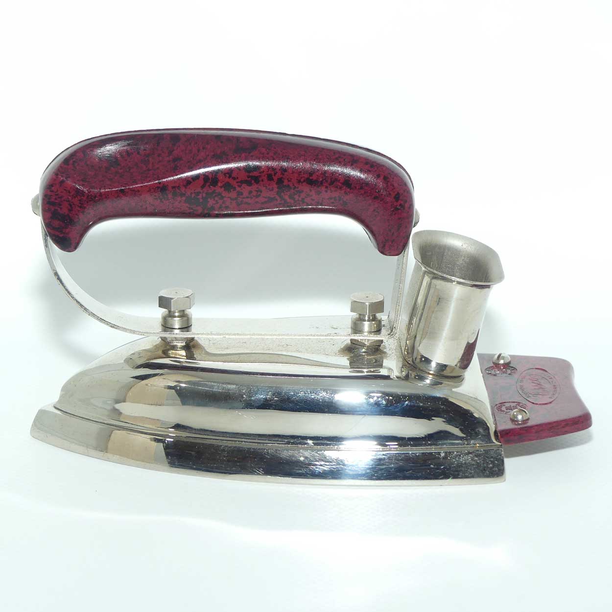 Vintage 1950s Essco Southern Cross Porcelain Co travel iron + cord + adapter
