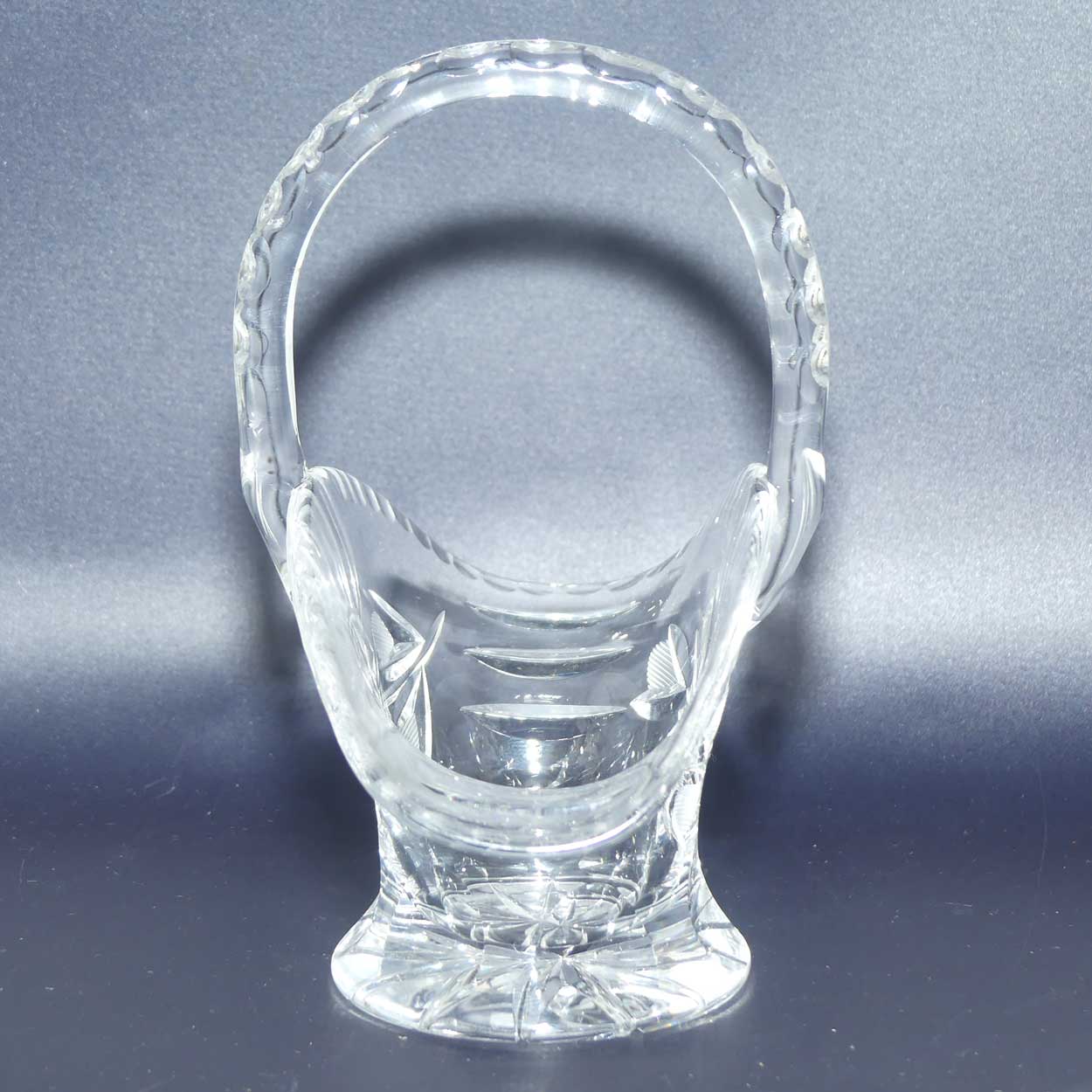 Bohemian Crystal basket | Fancy leaf pattern and facetted handle and rim