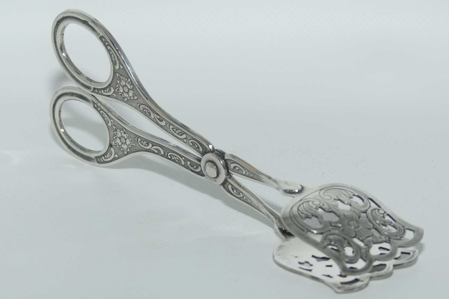 Floral design Silver Plated EPNS bread or cake tongs