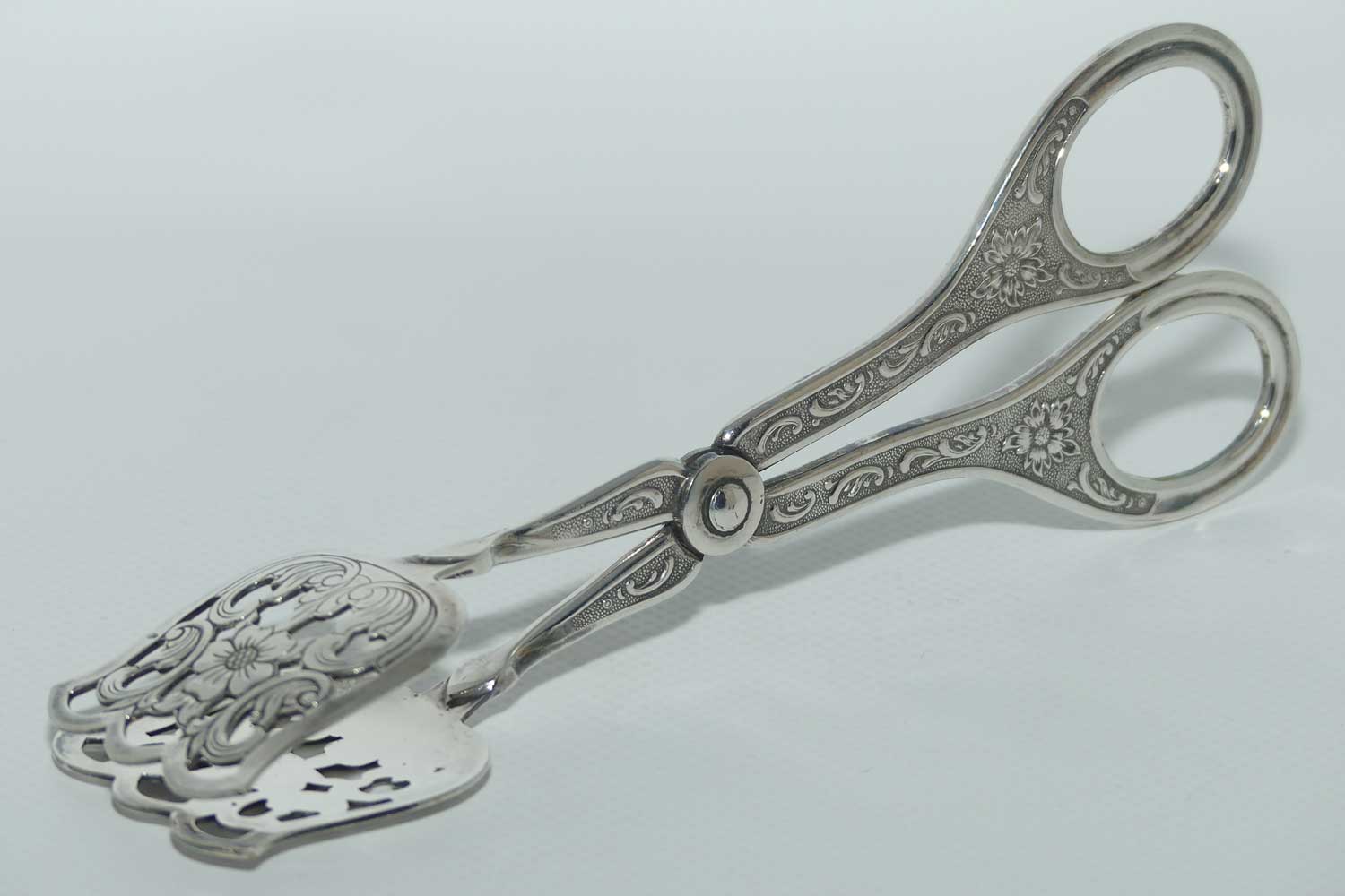 Floral design Silver Plated EPNS bread or cake tongs