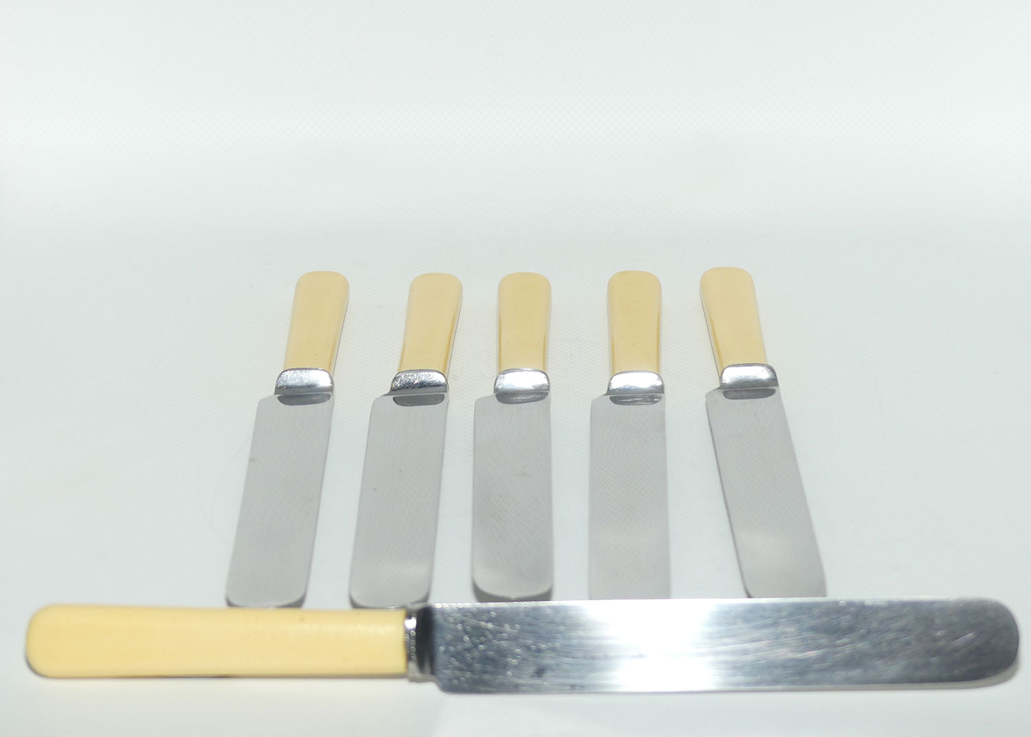 Set of 6 B.O.C.L Sheffield | Faux Bone Handle Dinner Knives | 23.5cm
