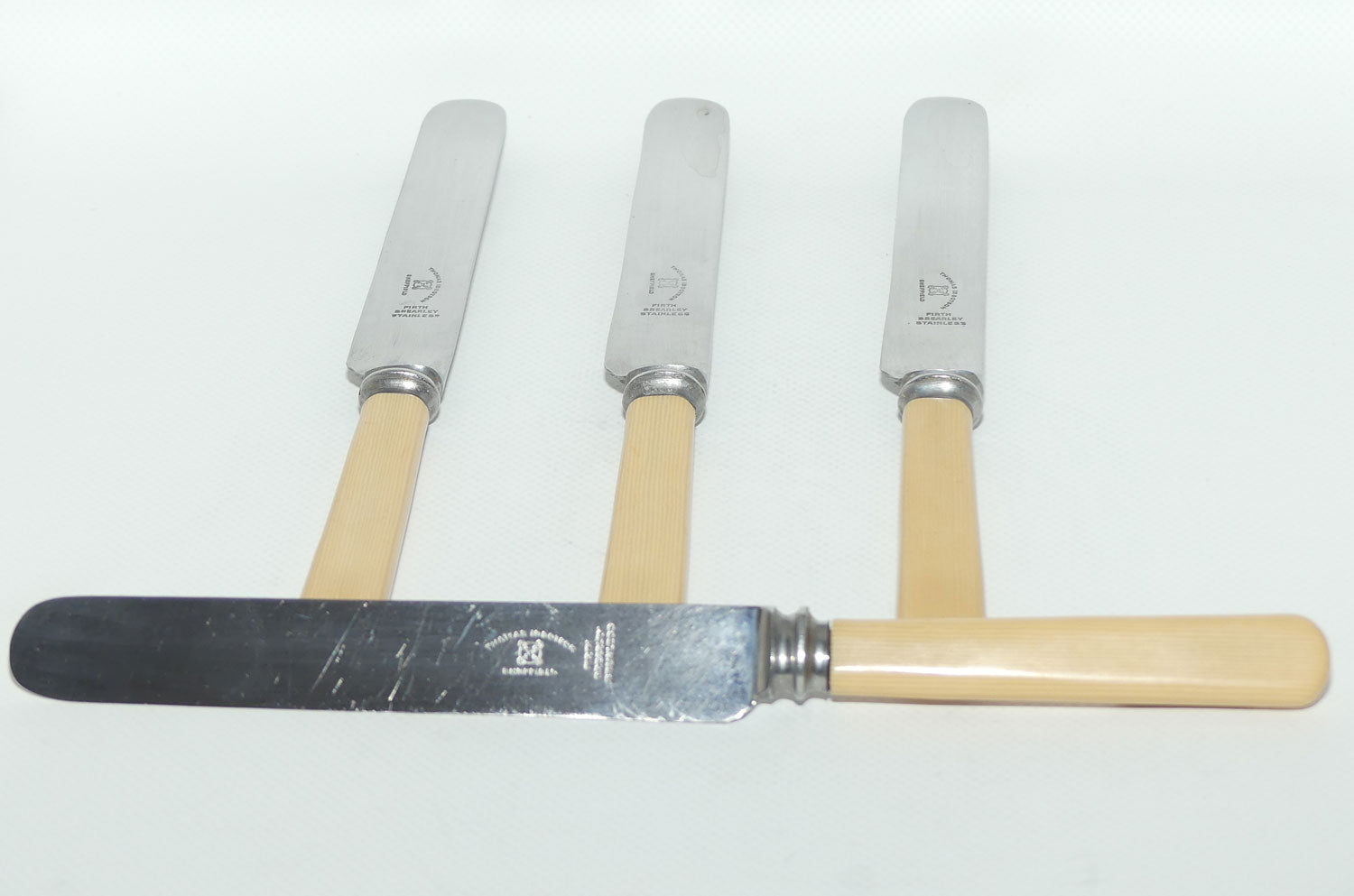 Set of 4 Thomas Ibbotson Sheffield | Faux Bone Handle Dinner Knives | 24cm