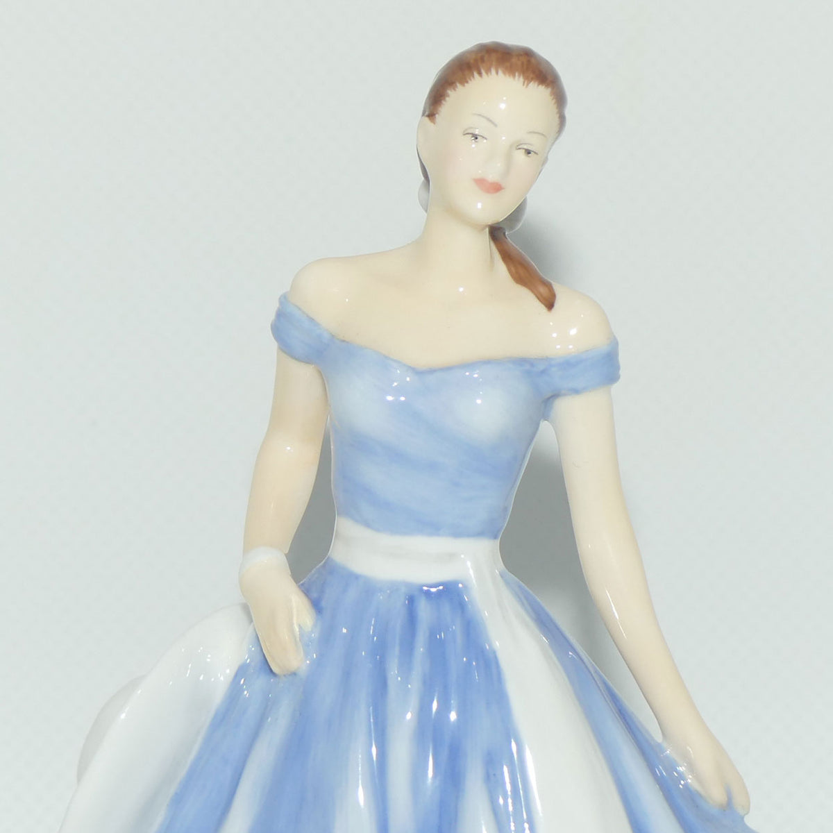 The English Ladies Co figure | September | Aster