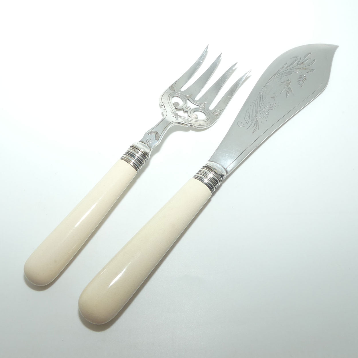 Pair of Silver Plated Porcelain handled Fish Servers