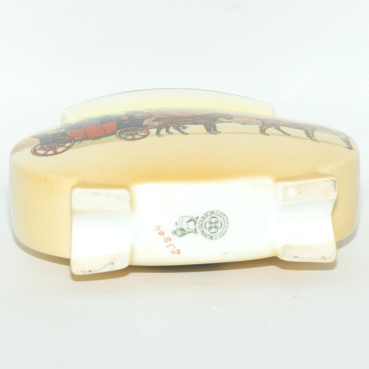 Royal Doulton Coaching Days flat oval vase E3804