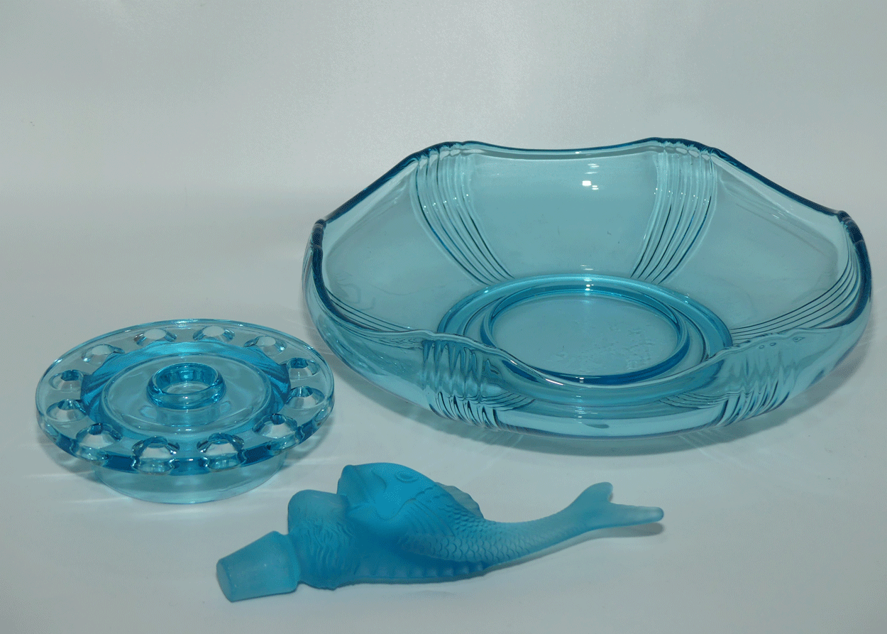 Czechoslovakian Poisson Volant Blue Glass Float Bowl